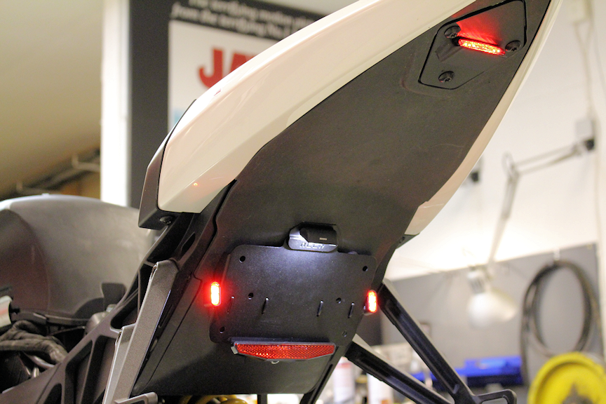 EBR 1190 RX / SX, Tail Tidy Kit 3 Undertail mounted with plate light, taillights & blinkers - 6