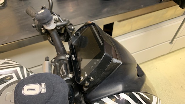 AIM MXS 1.2  Icon Dash Logger for Buell / EBR 1190 RX / SX - 6
