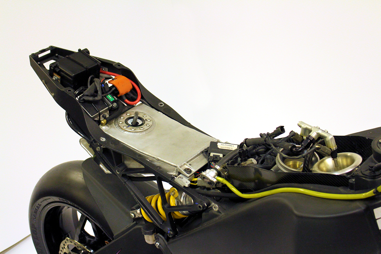 EBR 1190 RS Splitlath Racing Mark Miller IOMTT Bike - 15