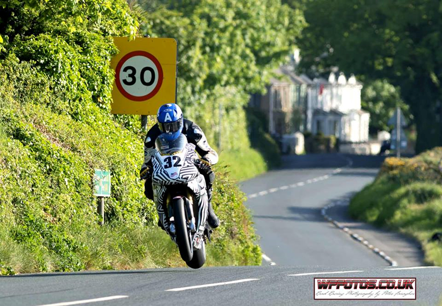 EBR 1190 RS Splitlath Racing Mark Miller IOMTT Bike - 4