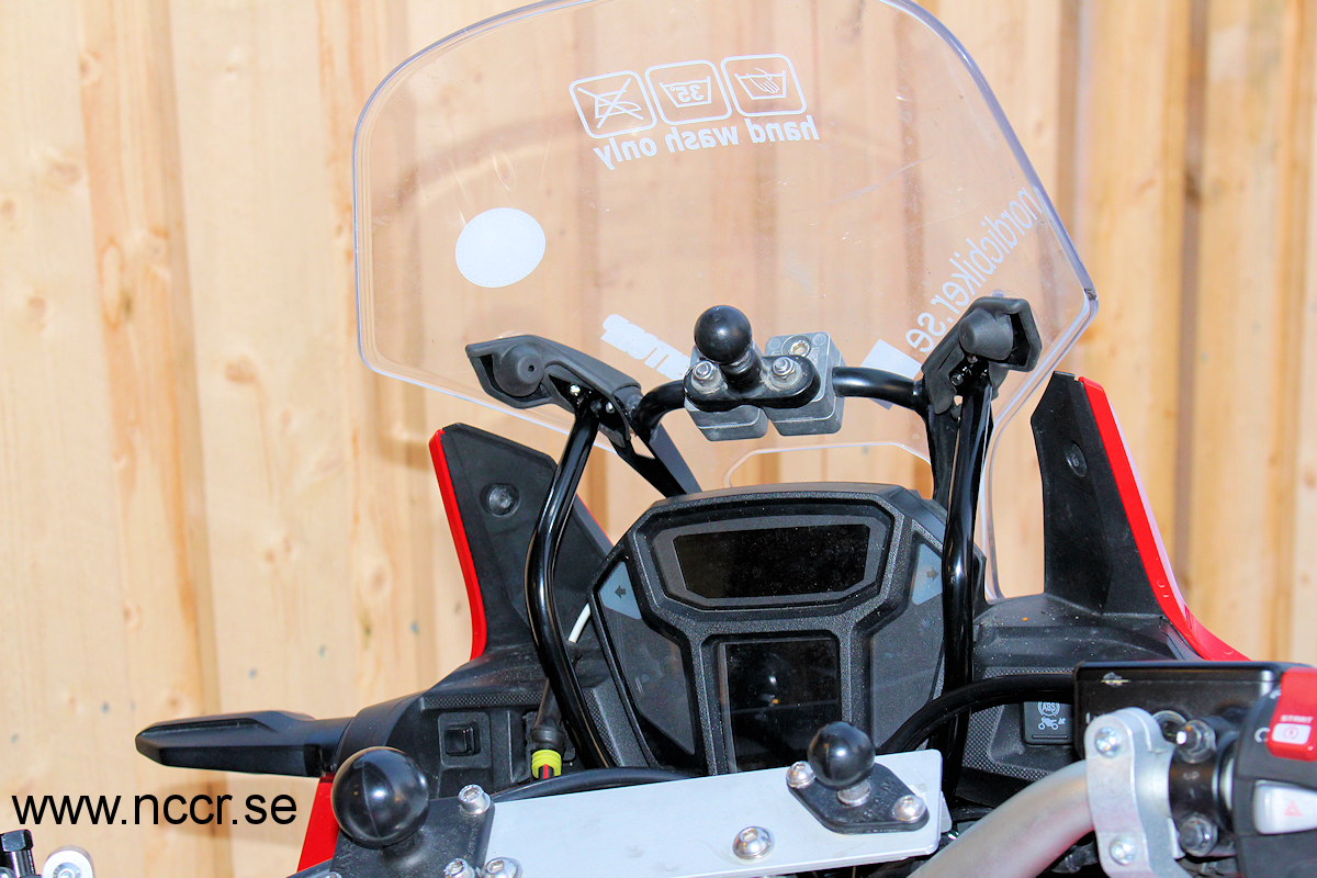Africa Twin Förstärkning kåpglashållare - 2