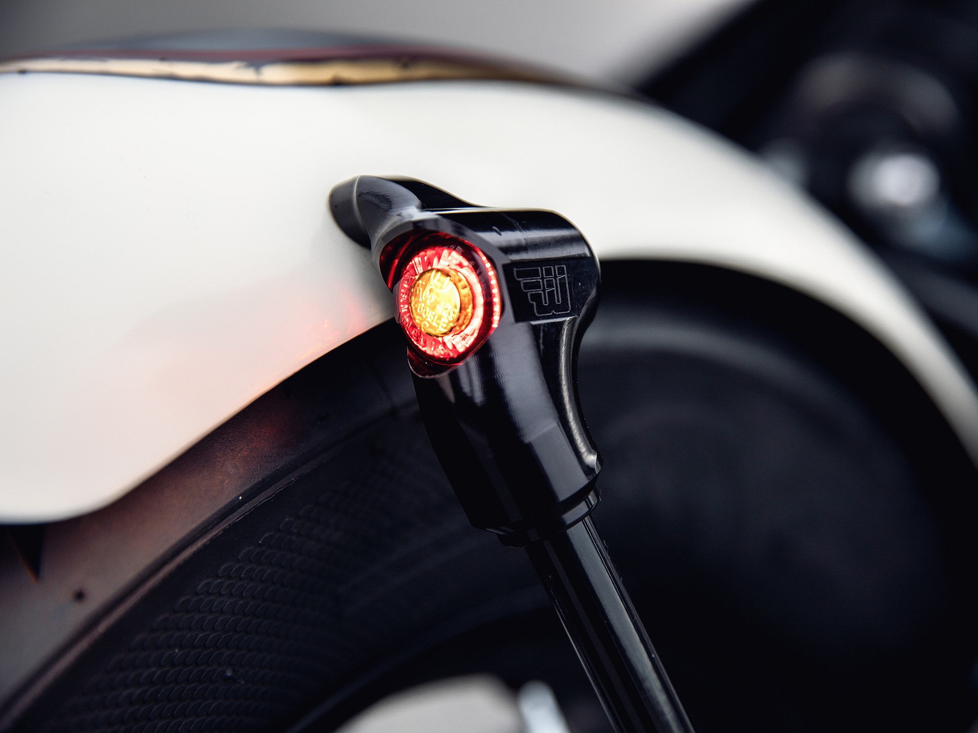 Wunderkind Triumph Bobber Bak skärm Custom kit - 9
