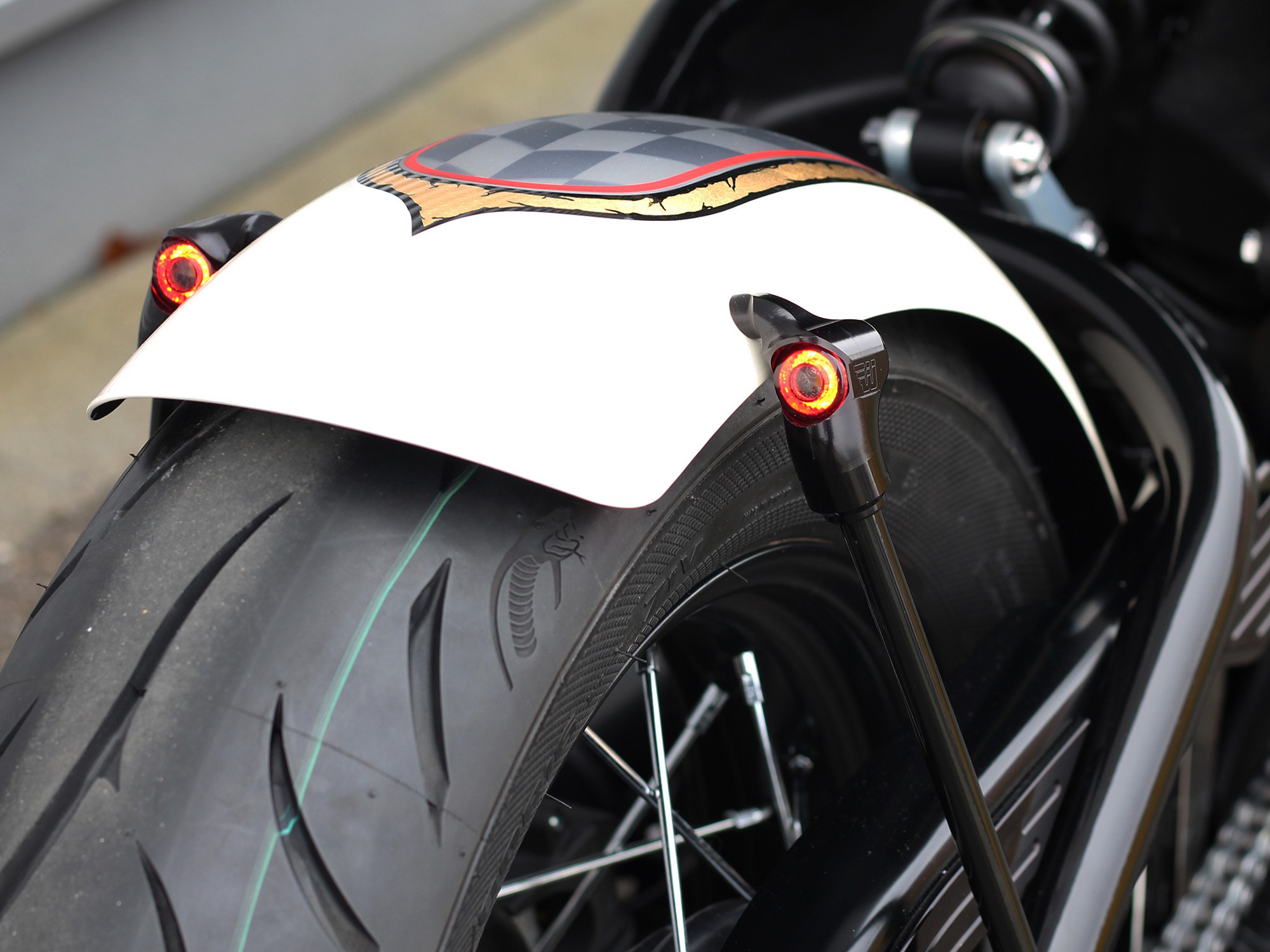 Wunderkind Triumph Bobber Bak skärm Custom kit