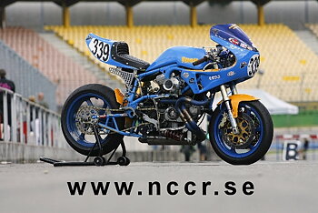 Caféracer sits TZ style