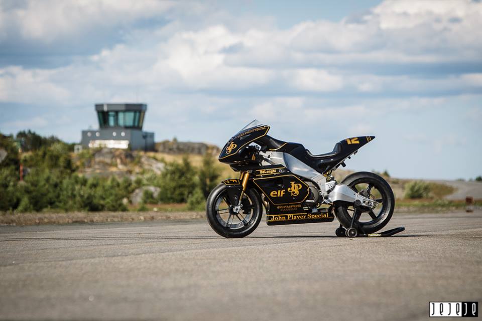 2007 Buell XB RR Racebike JPS by NCCR - 10
