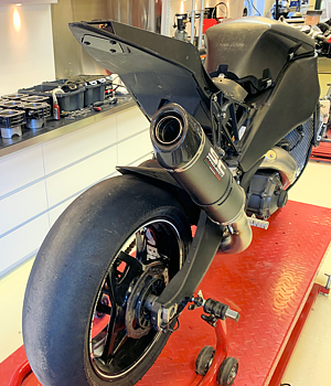 APH (Alan Hawkes) by NCCR Slip-on Streetsport exhaust EBR 1190 SX  Sweep-up SC-Project