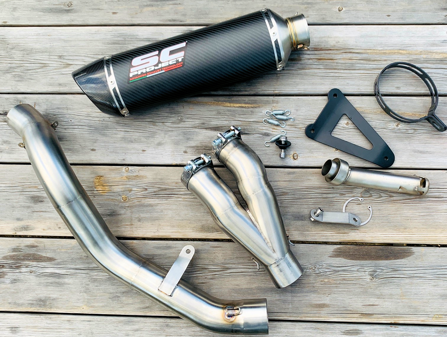 APH (Alan Hawkes) by NCCR Slip-on Streetsport exhaust EBR 1190 RX  Sweep-up SC-Project