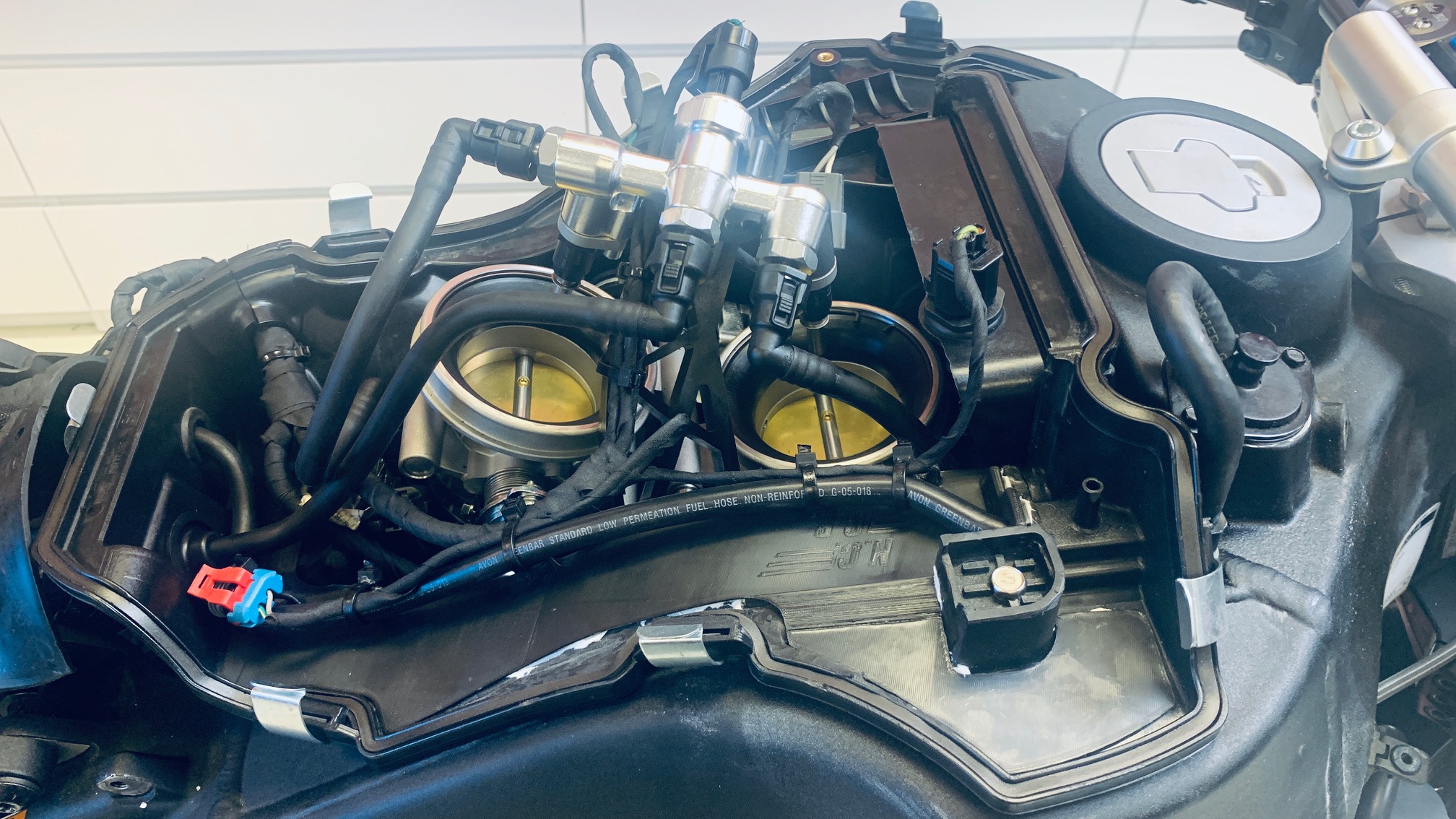 EBR 1190 RX/SX Airbox  / Evap delete Modification Kit - 4