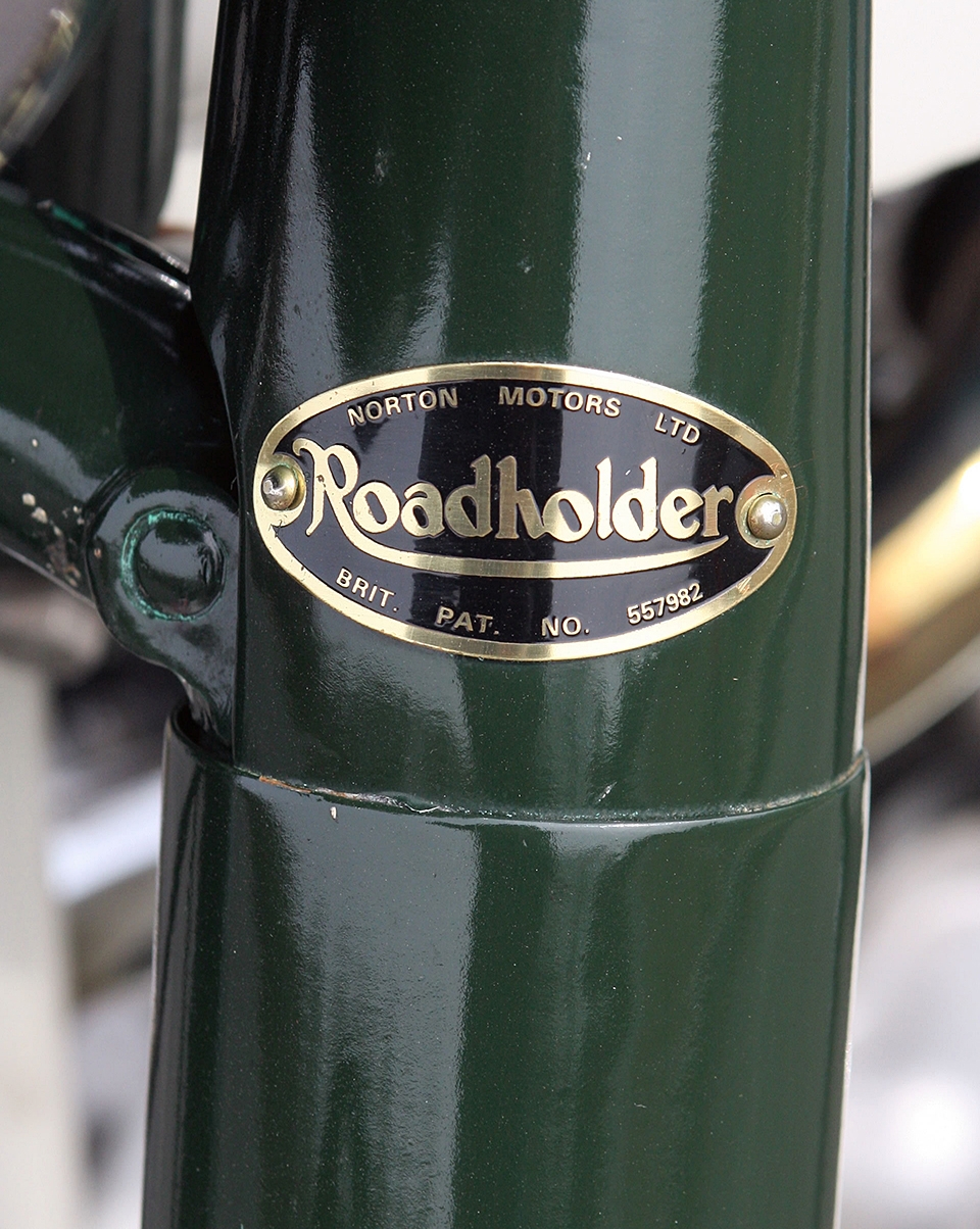Roadholder badge (pair) - 2