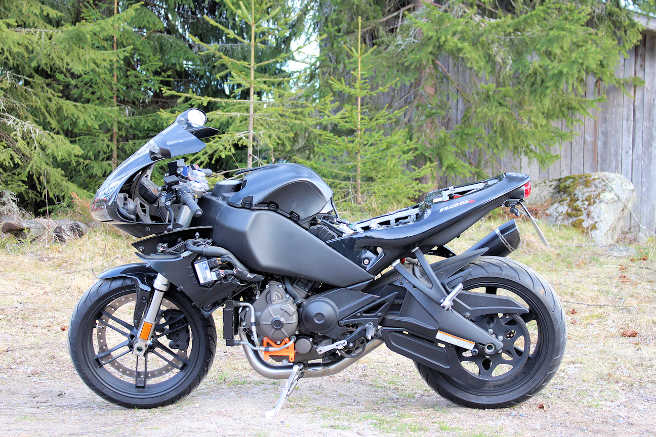 APH (Alan Hawkes) by NCCR Slip-on  Streetsport exhaust Buell 1125 R/CR Sweep-up SC-Project - 8