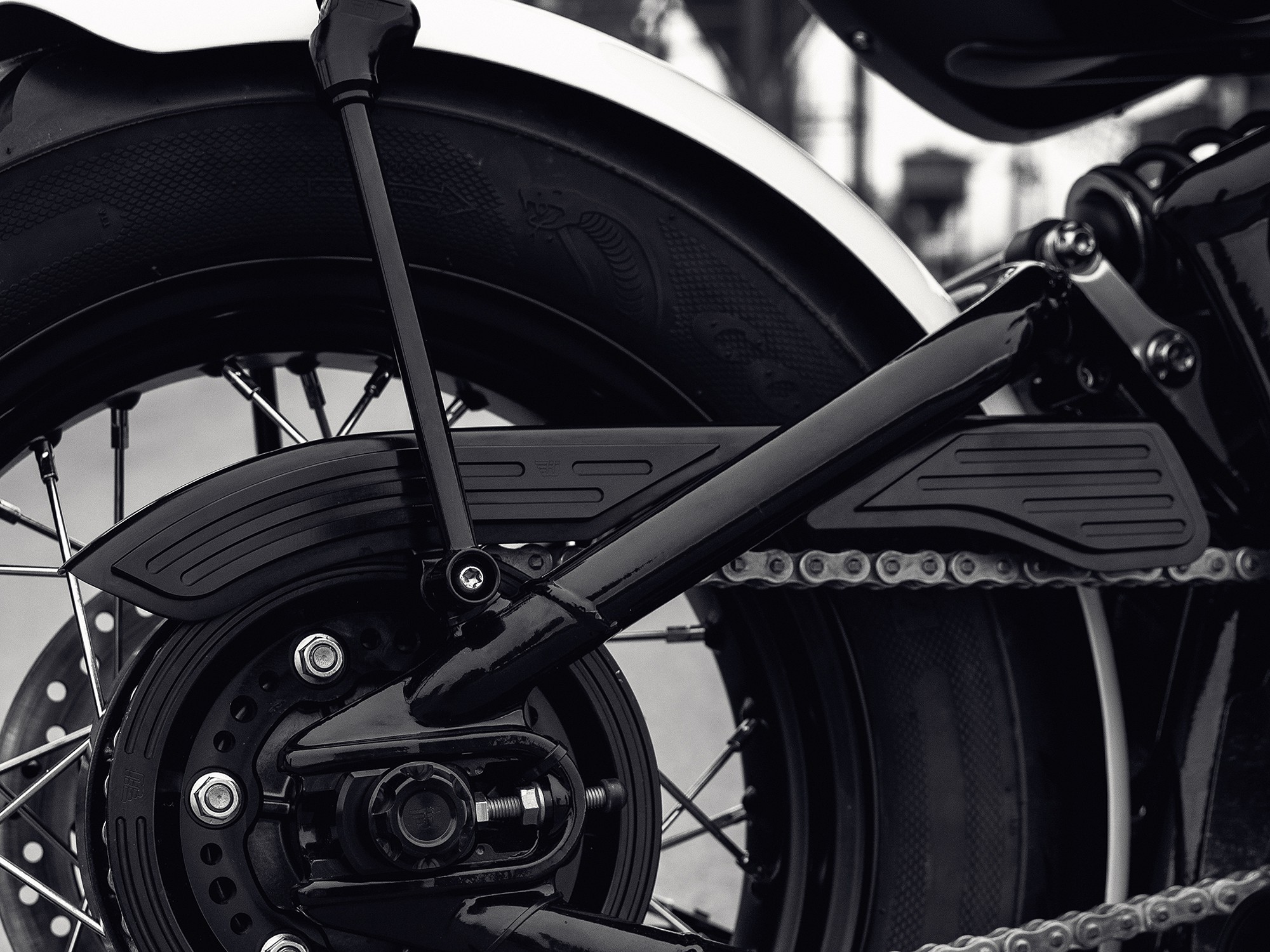 Wunderkind Chain Guard Triumph Bobber - 2