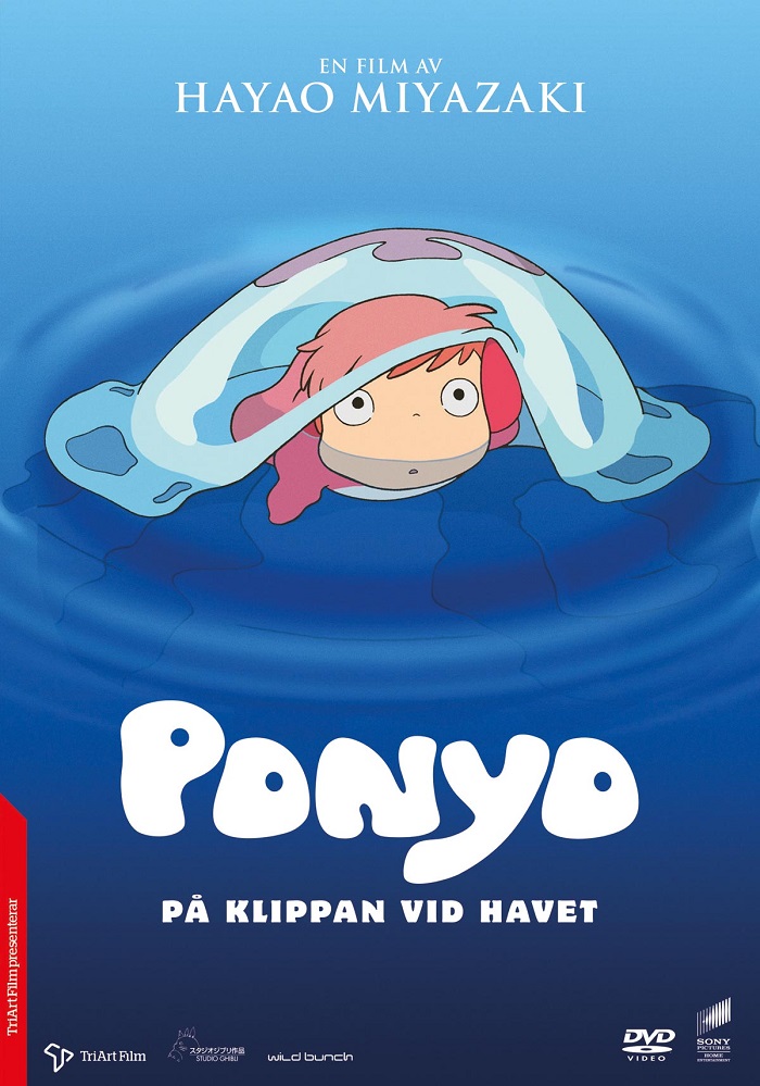 Ponyo På Klippan Vid Havet