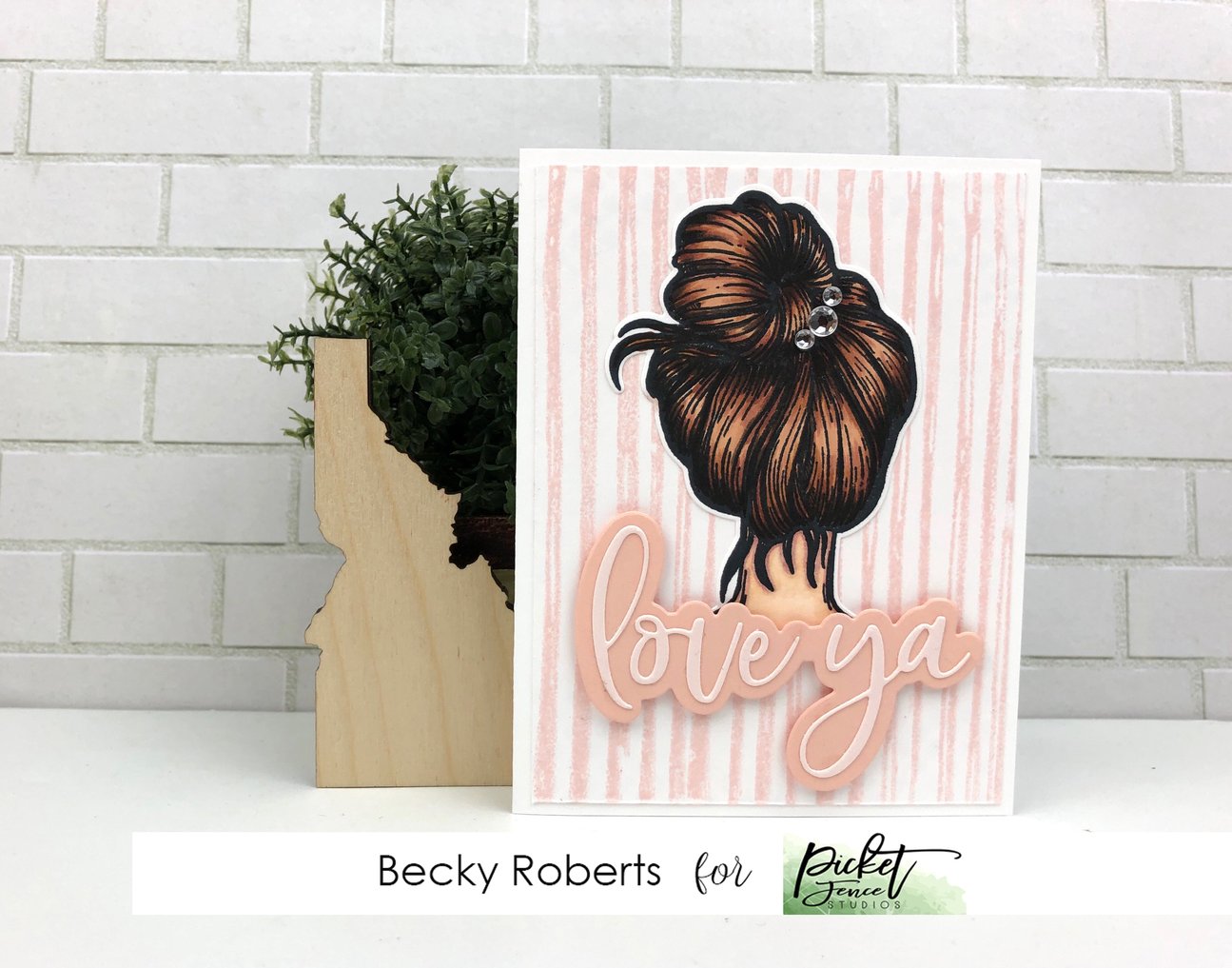 PICKET FENCE STUDIOS -American Bun - 4