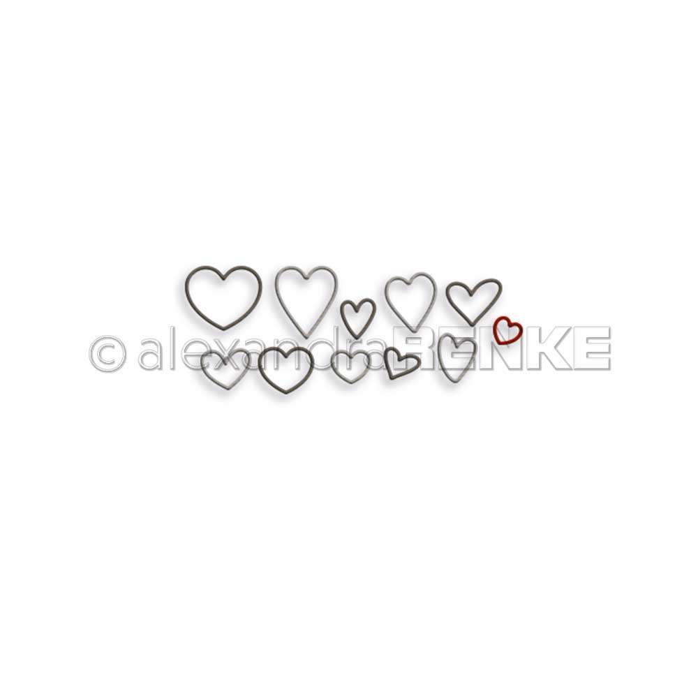 ALEXANDRA RENKE - Die Heart set outline 