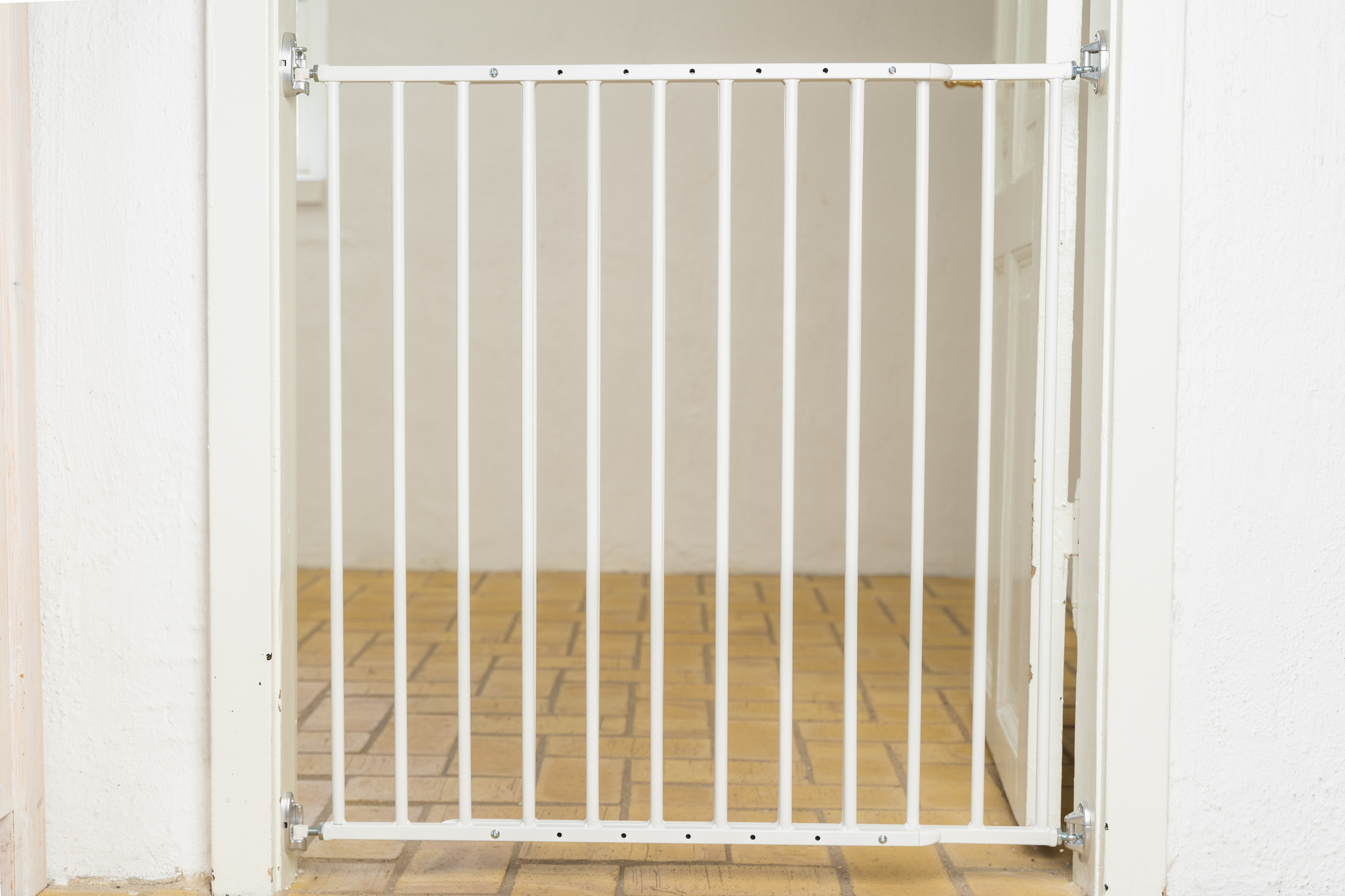 SG Kindergarten Gate - Metal  Vit  74,5 - 117,5 cm - 4