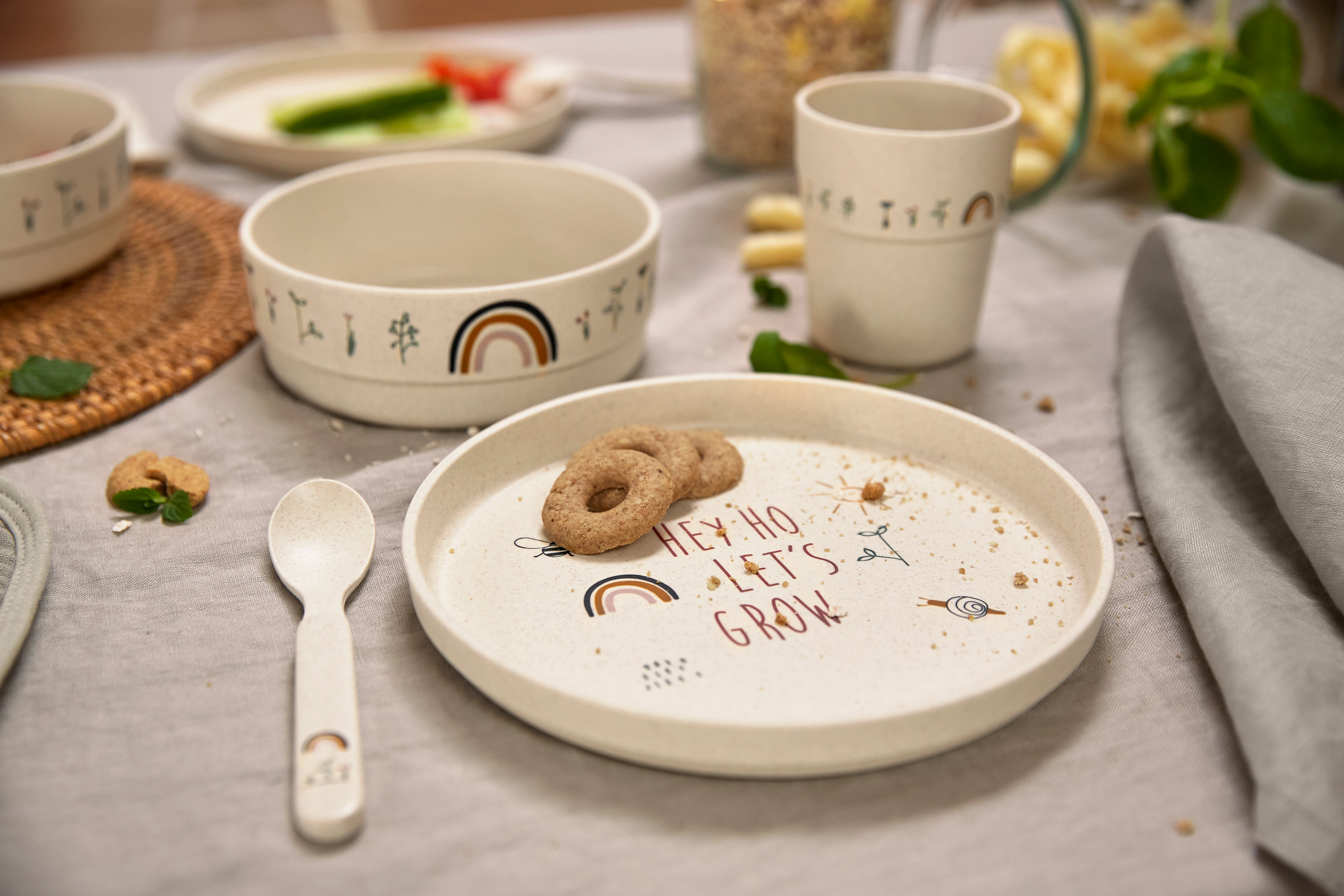 Lässig Dish Set PP/Cellulose Garden Explorer (Plate, Bowl, Mug, Spoon) - 6