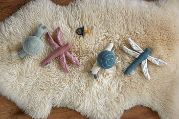 Lässig Knitted Toy with rattle/crackle Garden Explorer Dragon-Fly Red