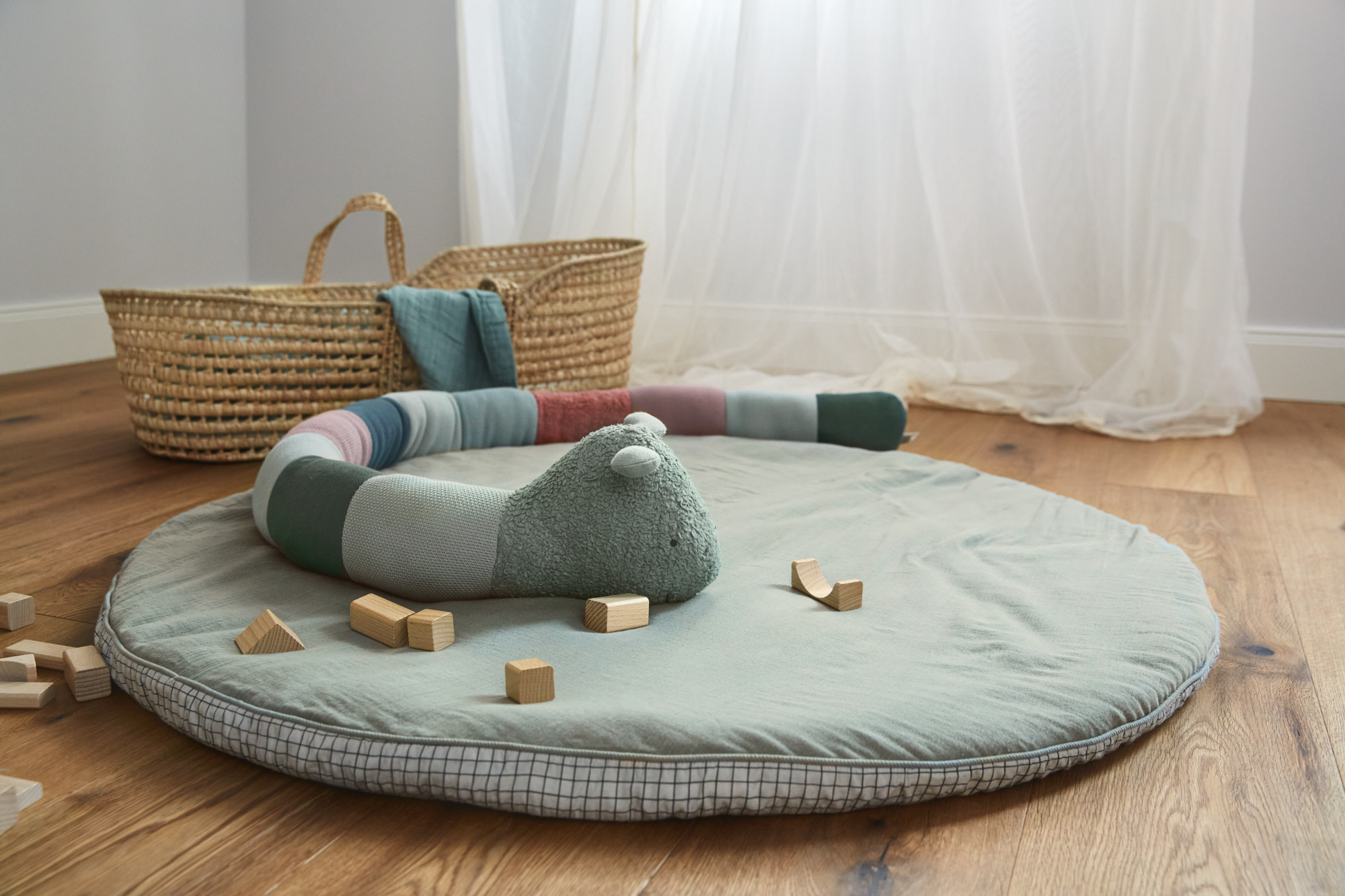 Lässig Sovorm Knitted Toy with rattle Garden Explorer - 2