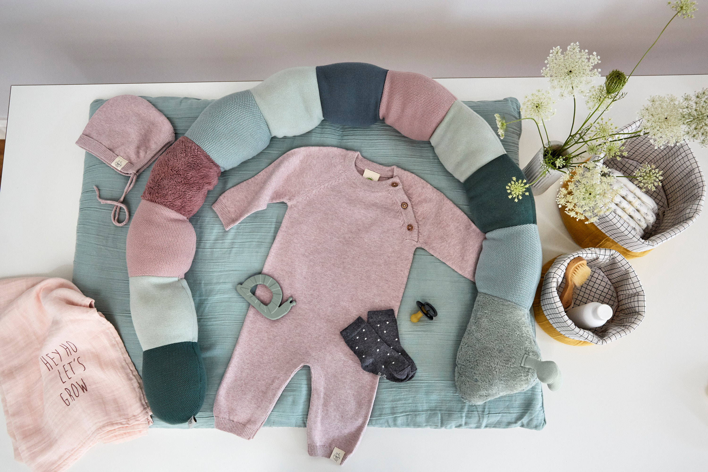 Lässig Sovorm Knitted Toy with rattle Garden Explorer - 6