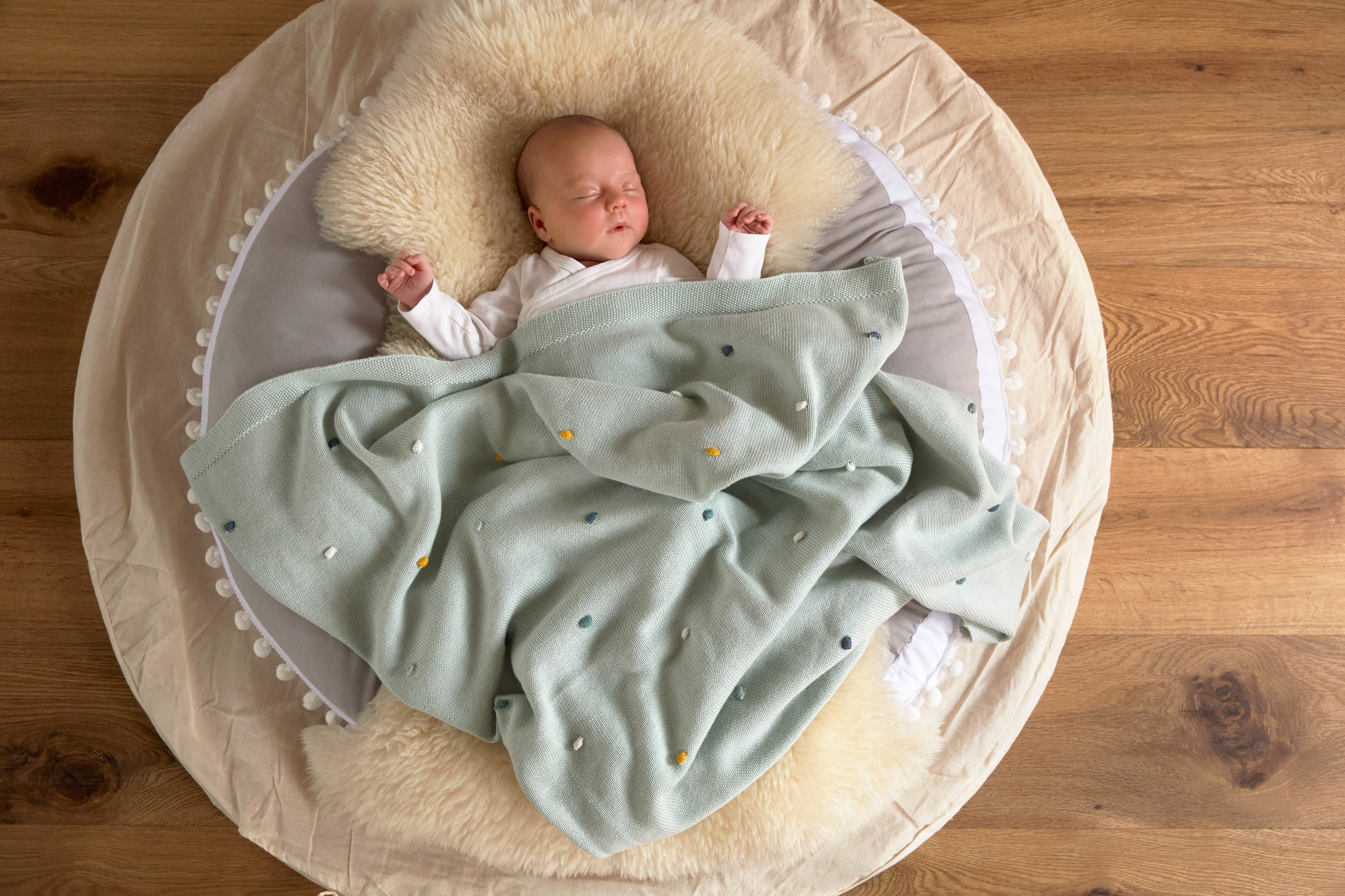 Lässig Knitted Blanket GOTS "Dots" light mint 80 x 100 cm - 13