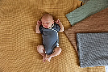 Lässig Knitted Blanket GOTS Nubs light blue 80 x 100 cm