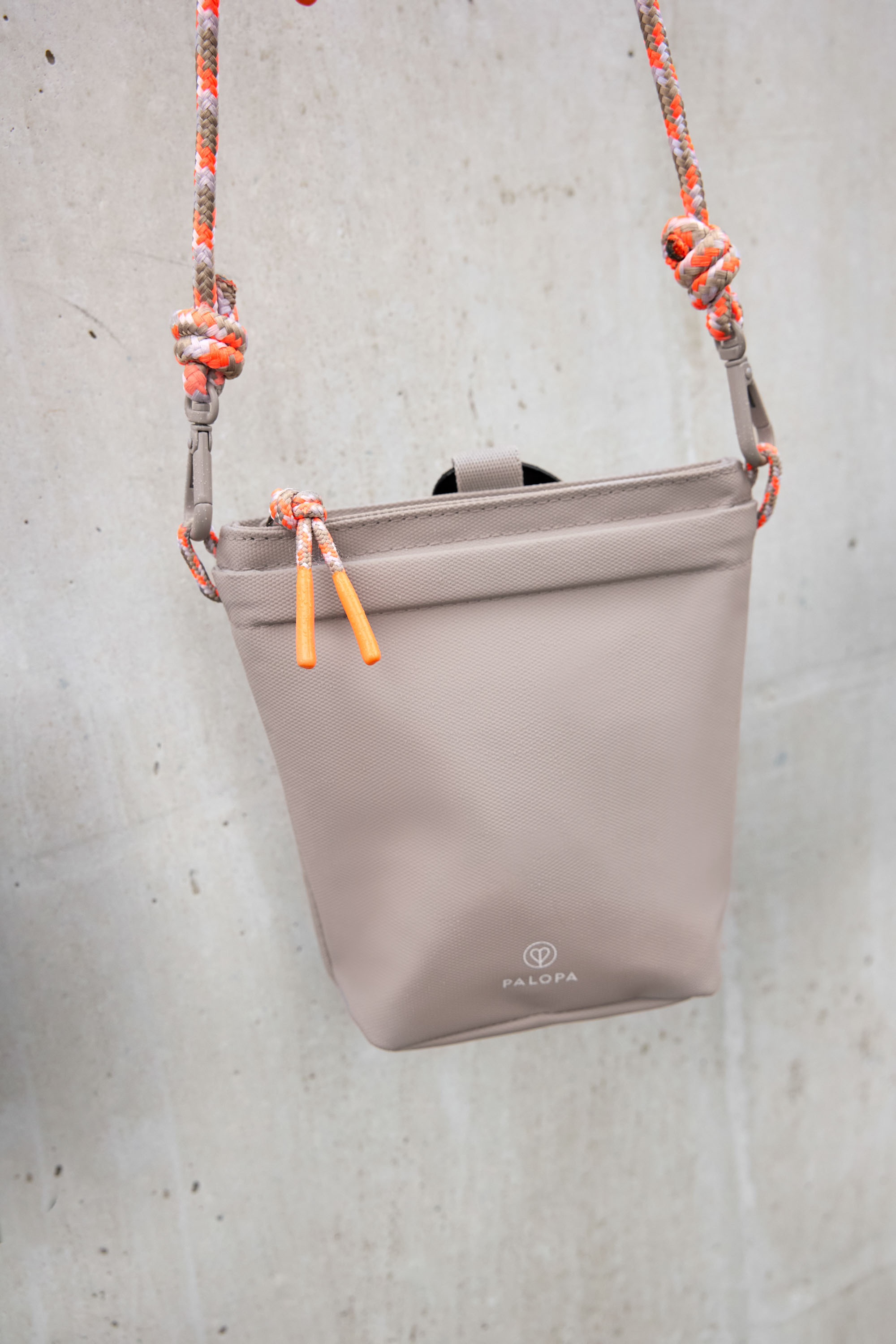 Palopa Dog Snack Bag Karl M taupe - 12