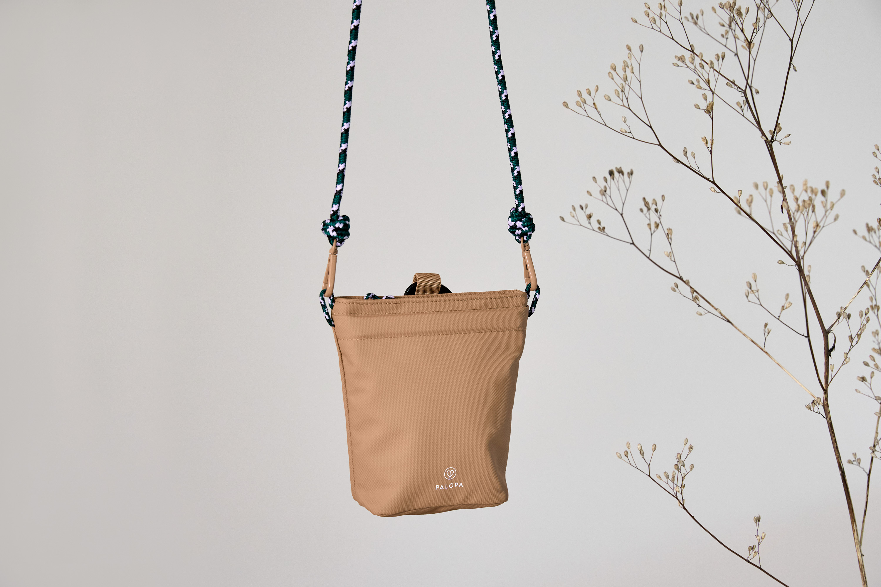 Palopa Dog Snack Bag Karl M almond - 16