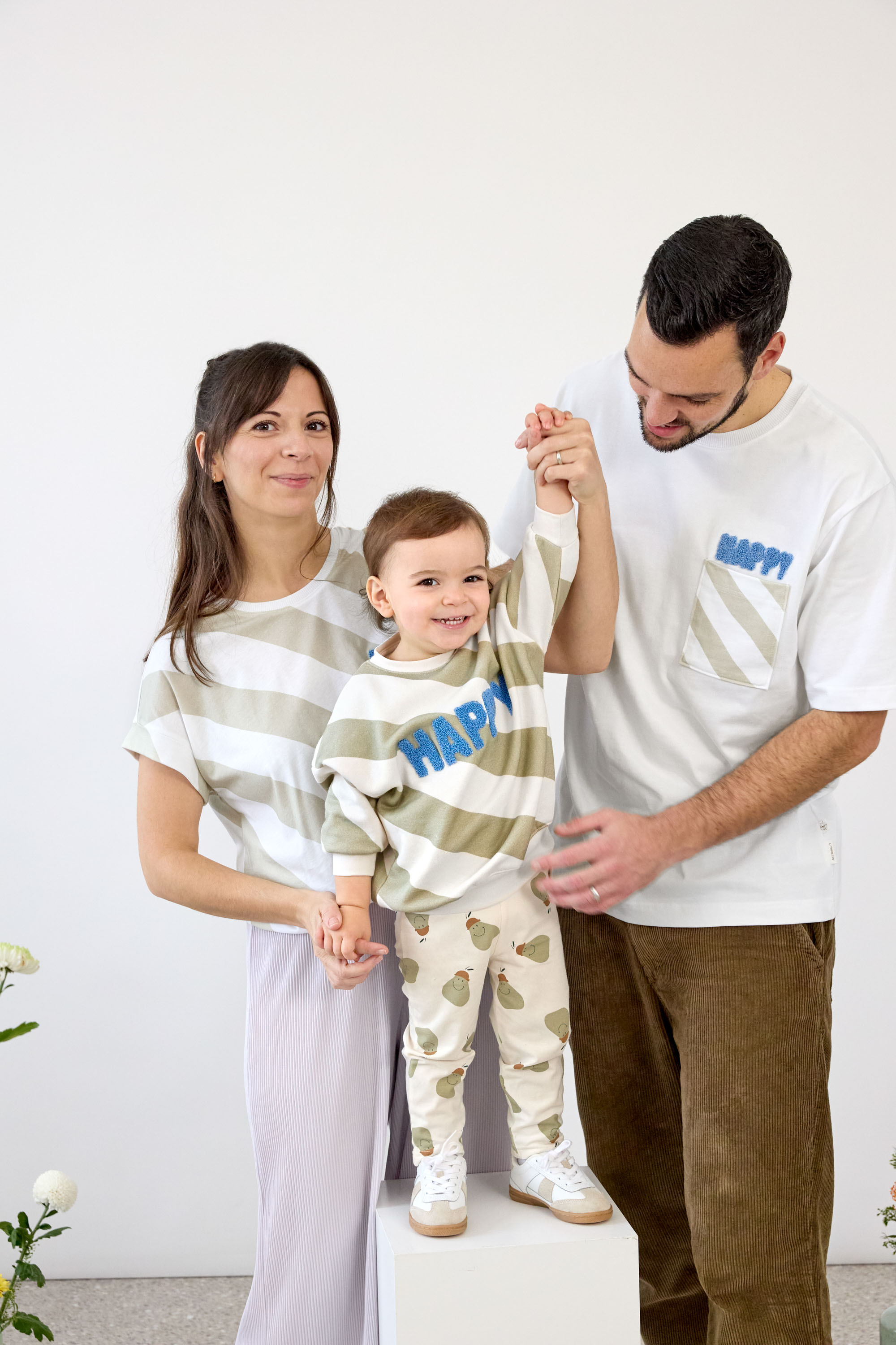 Lässig T-Shirt female GOTS Happy milky/light khaki S - 2