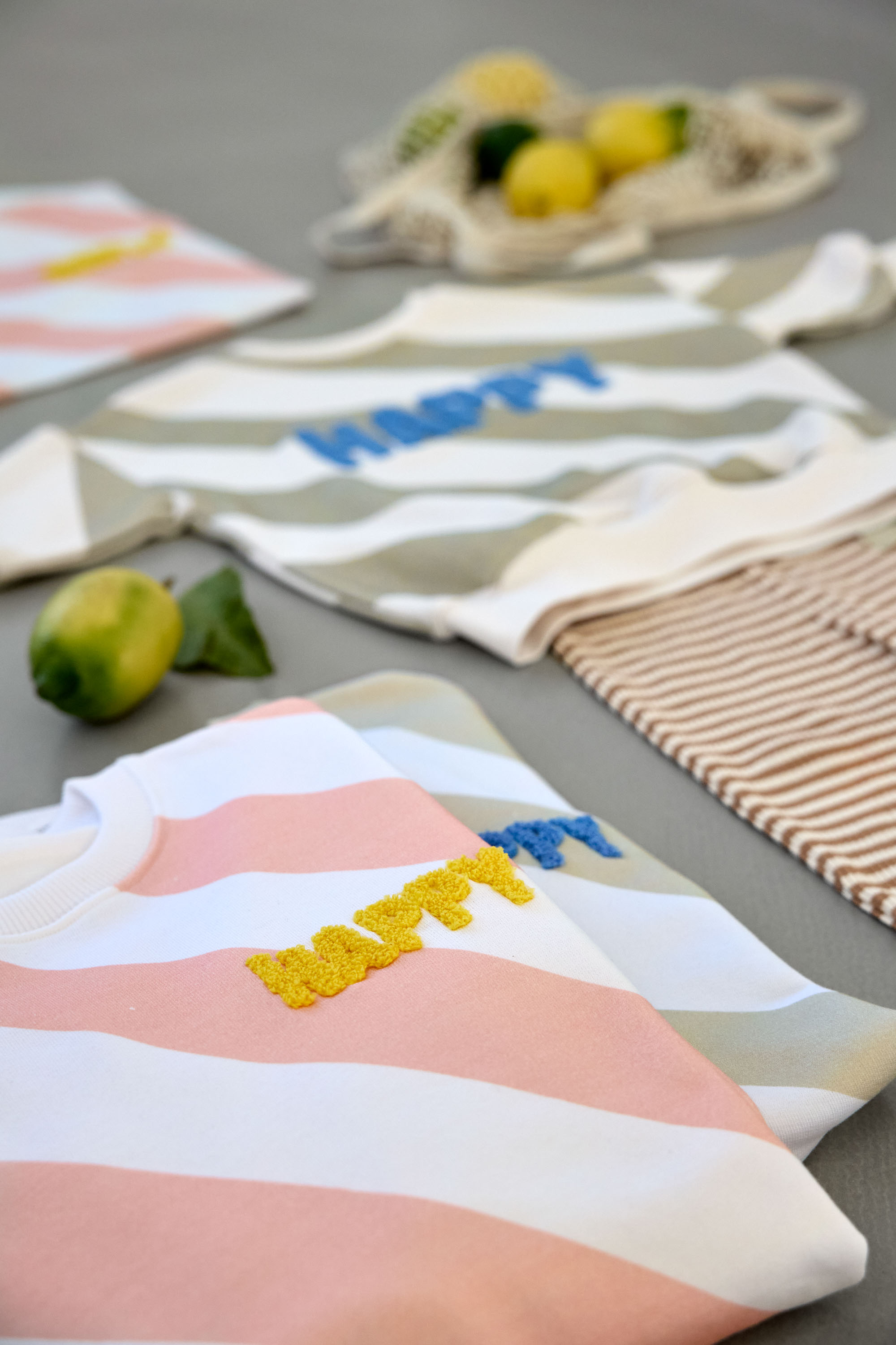 Lässig Kids Sweater GOTS Happy milky/light khaki, 3-6 mon - 10