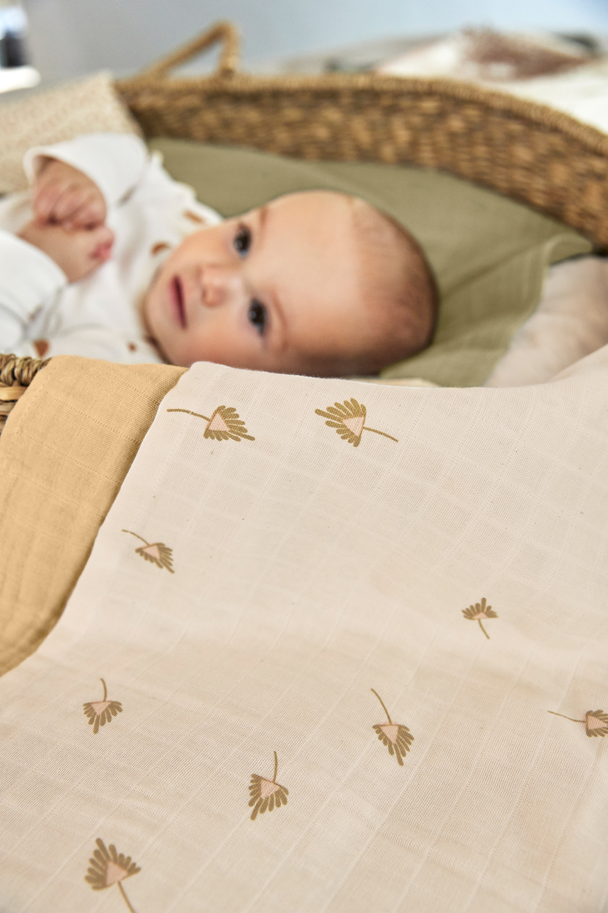Lässig Swaddle & Burp Blanket M 2 pcs curry, 60 x 60 cm (organic in conversion) - 2