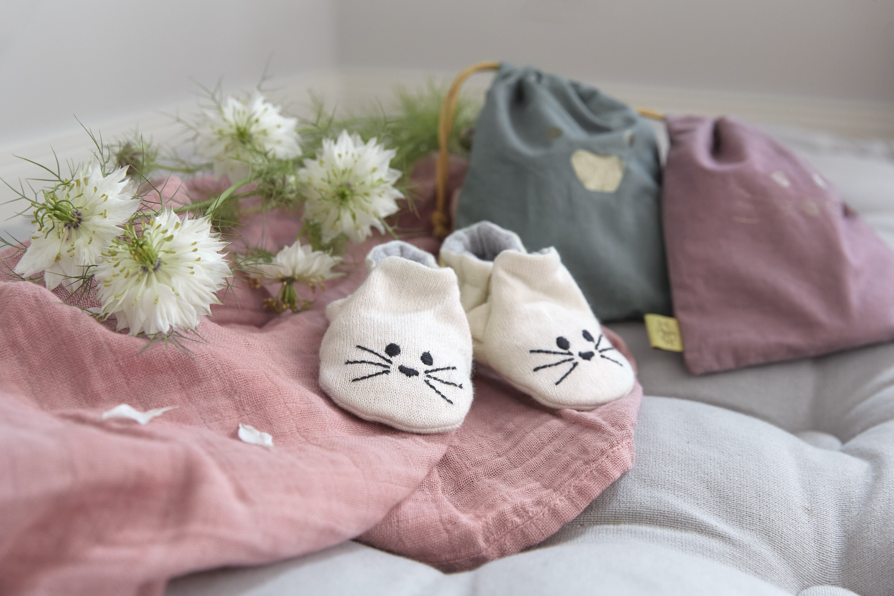 Lässig Baby Shoes GOTS Little Chums Cat One Size, 0-6 months, in cotton bag - 4