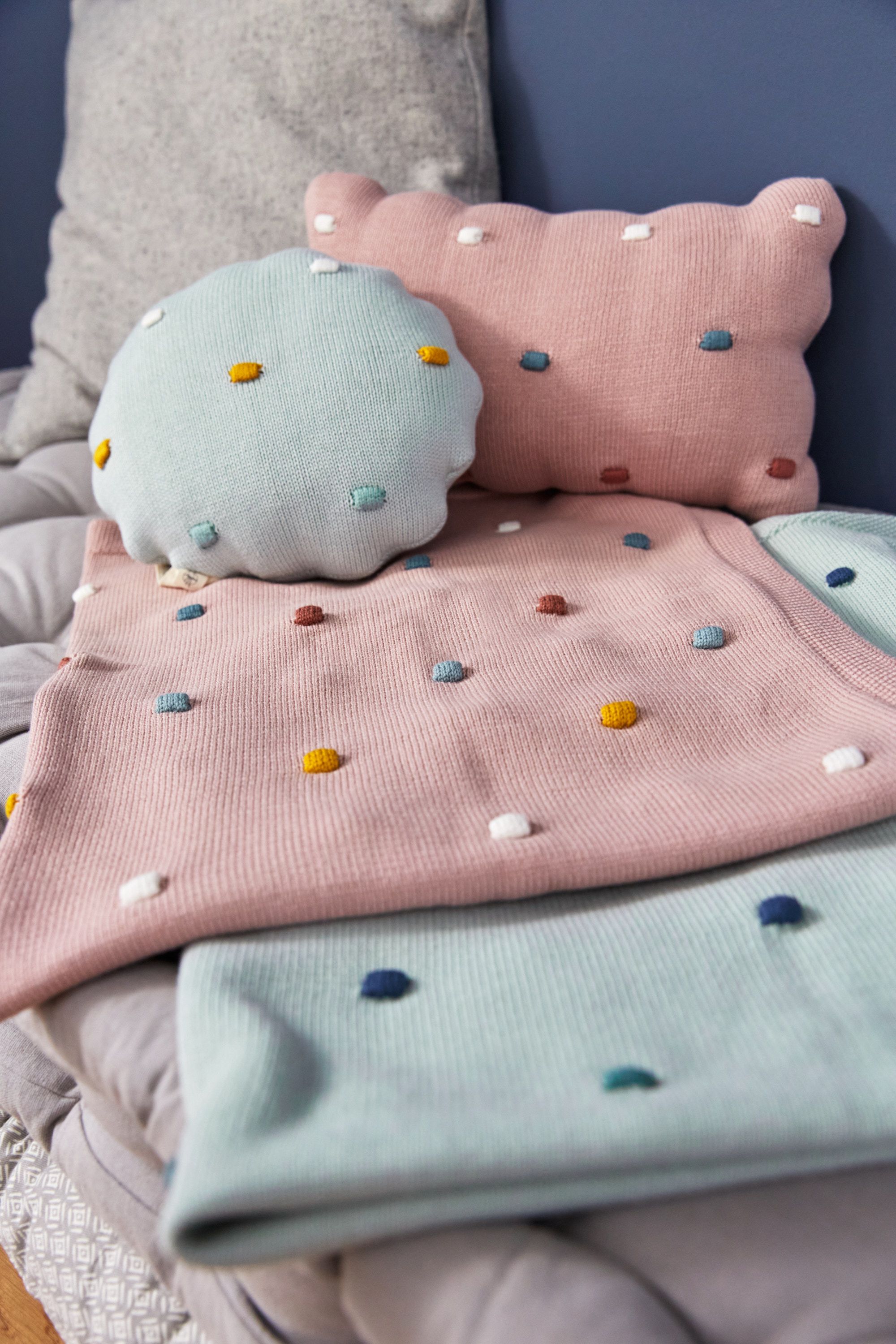 Lässig Knitted Blanket GOTS "Dots" light mint 80 x 100 cm - 2