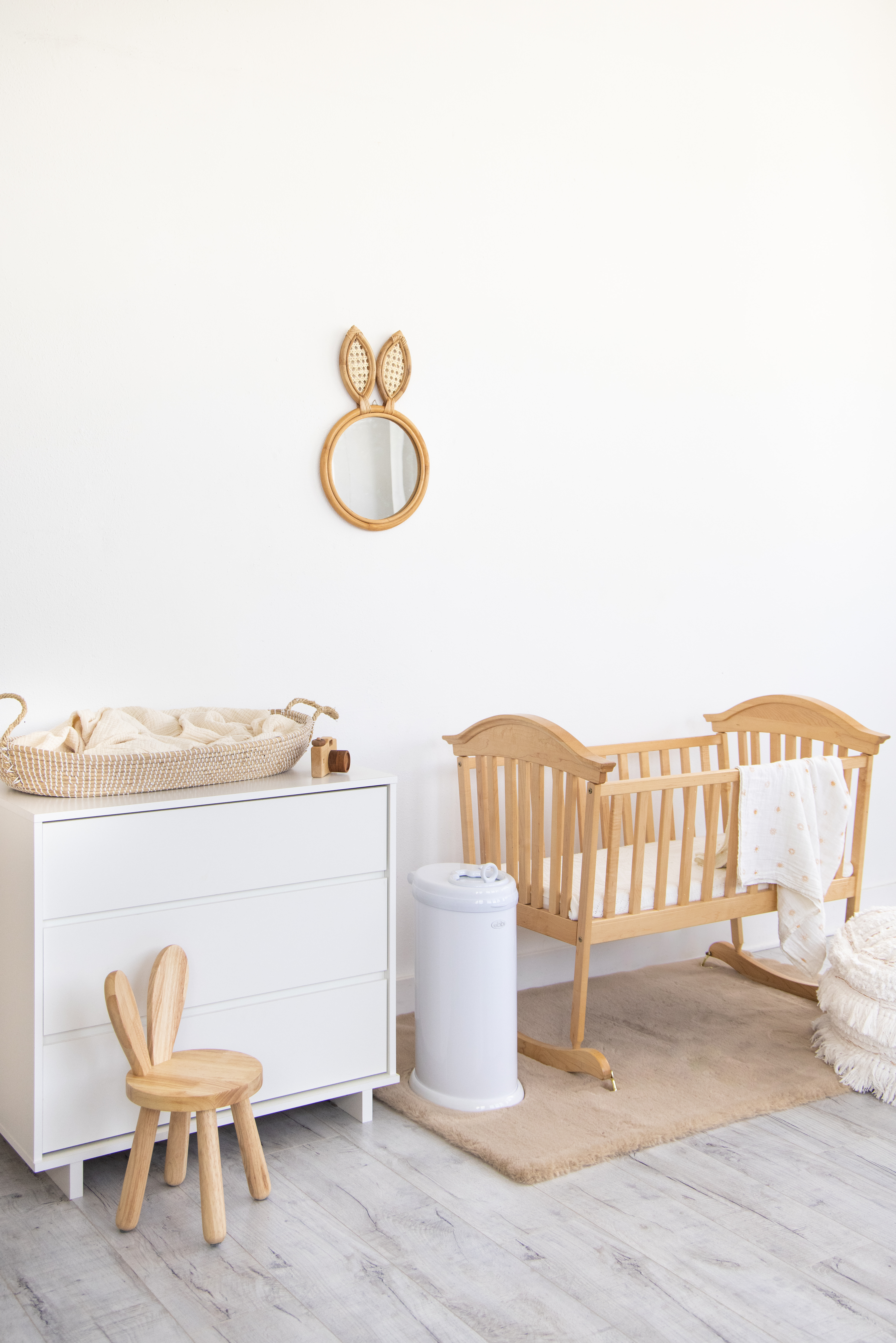 Diaper Pail White - 18