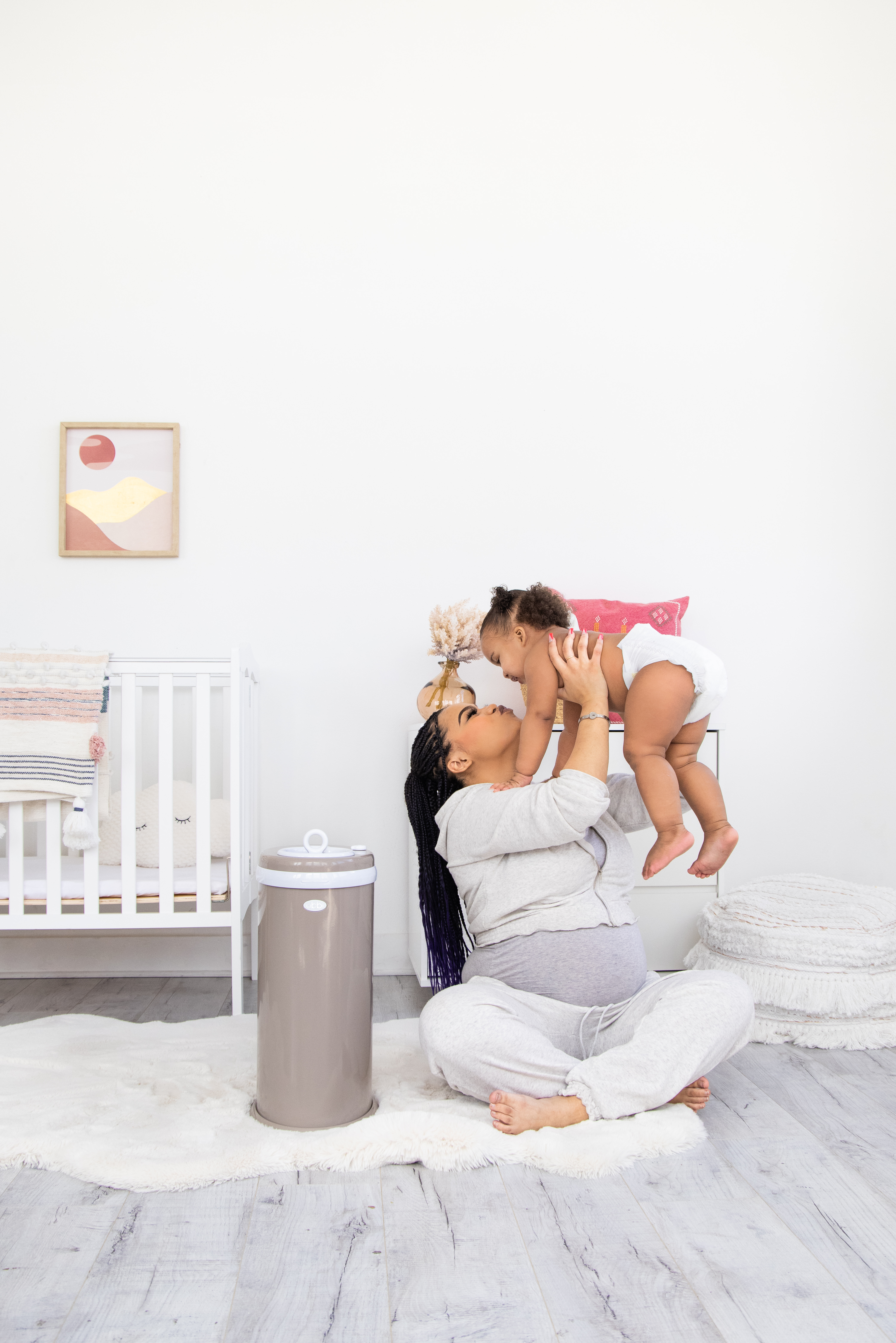 Diaper Pail Taupe - 5