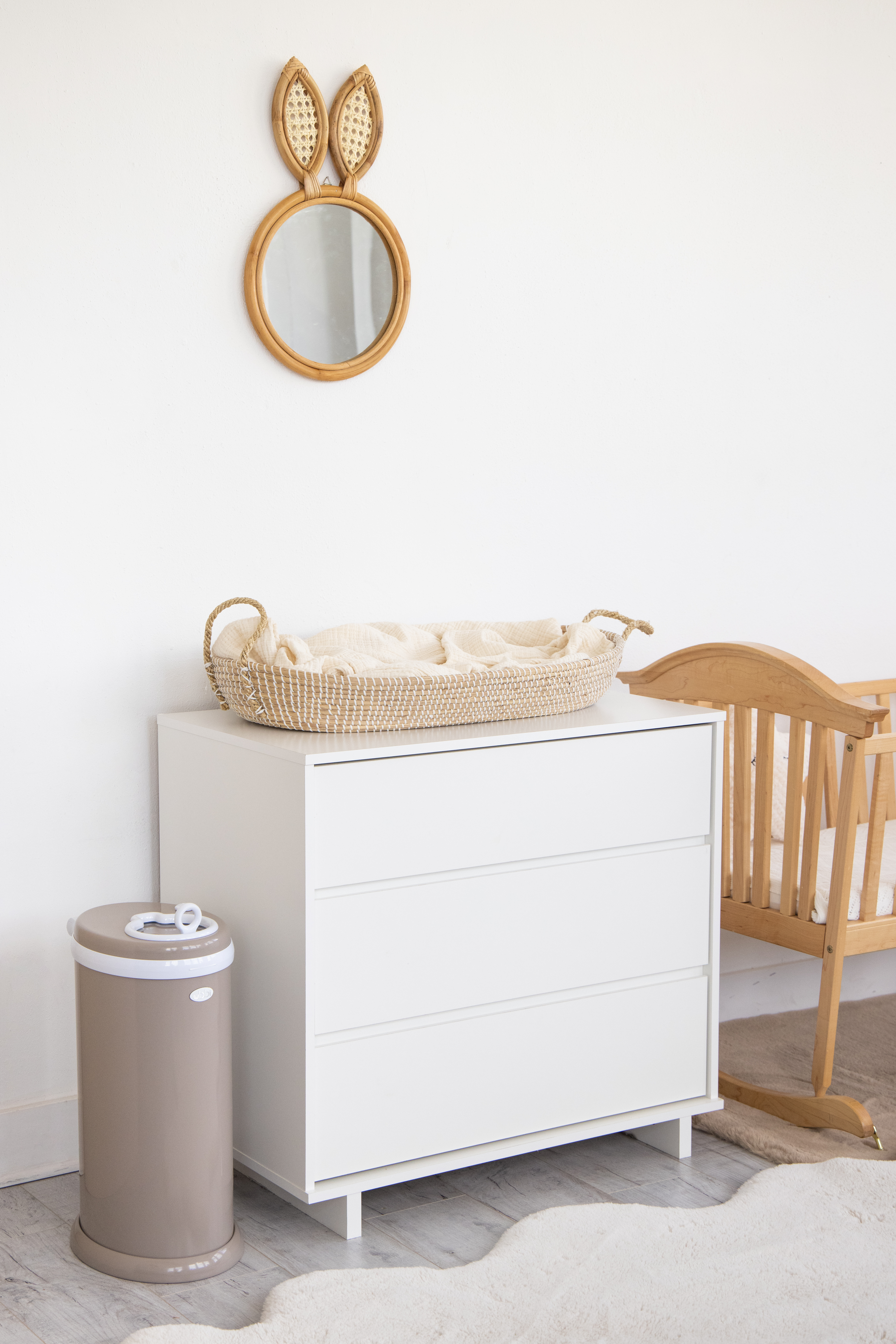 Diaper Pail Taupe - 17