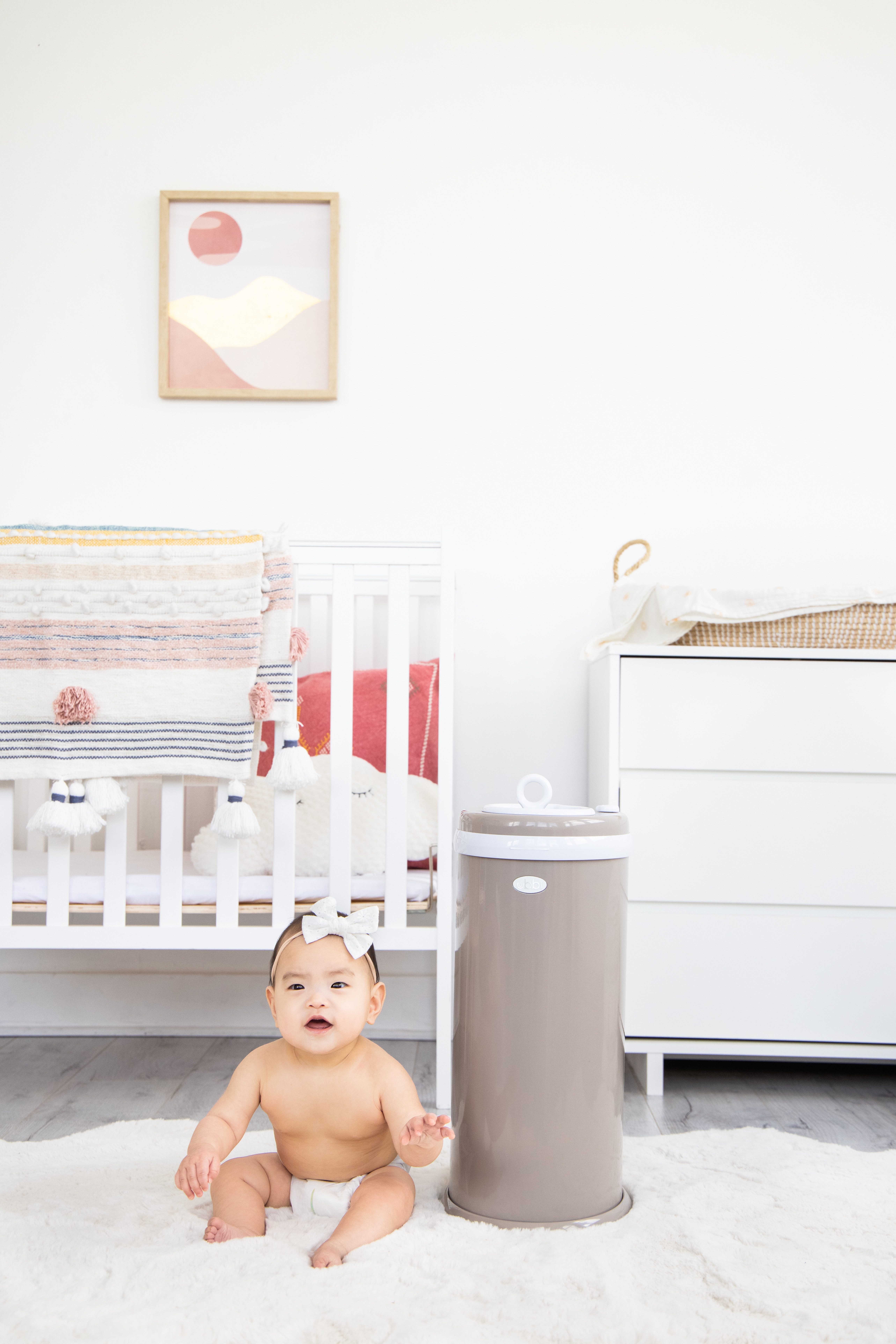 Diaper Pail Taupe - 11
