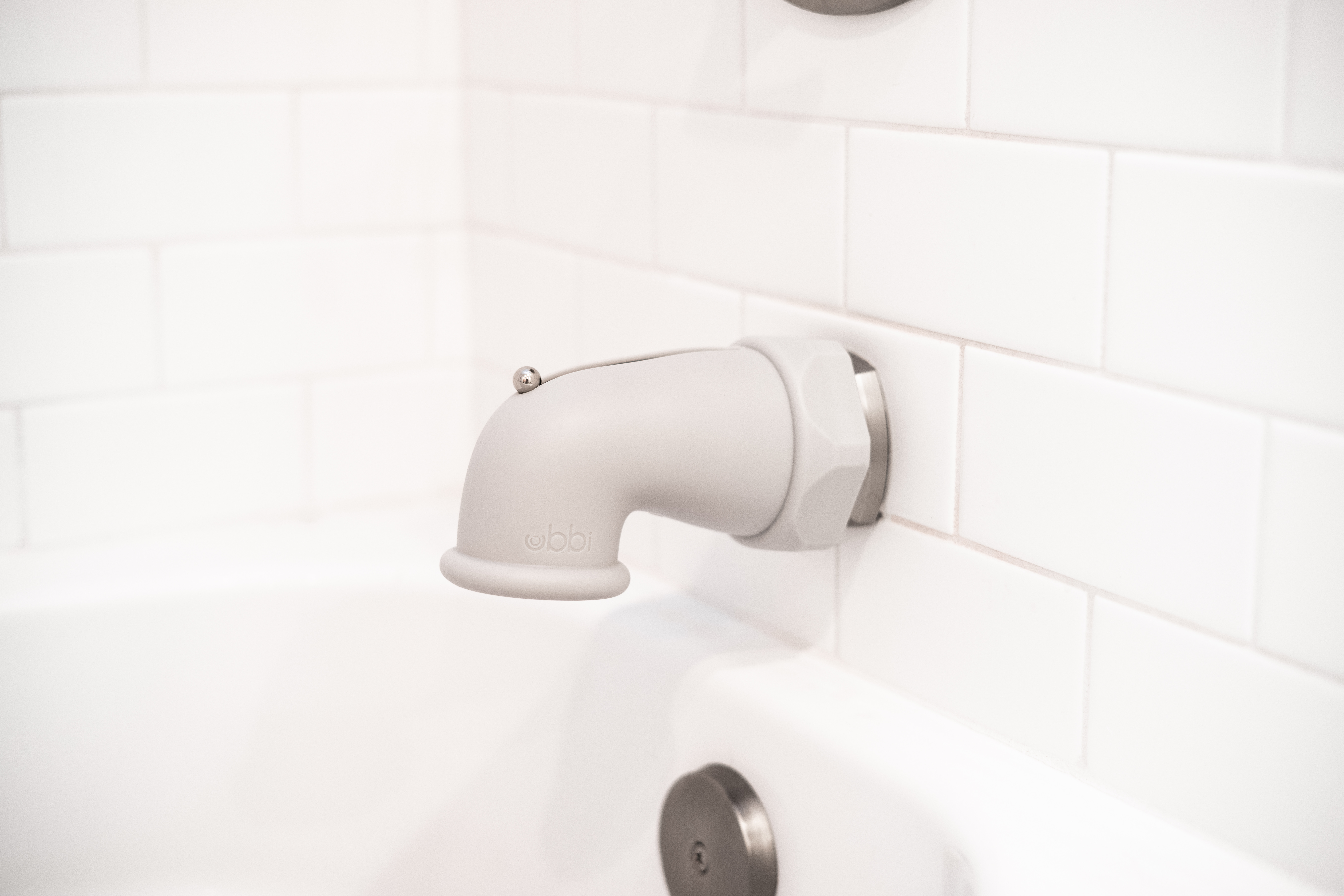 Ubbi Spout Guard Gray - 2