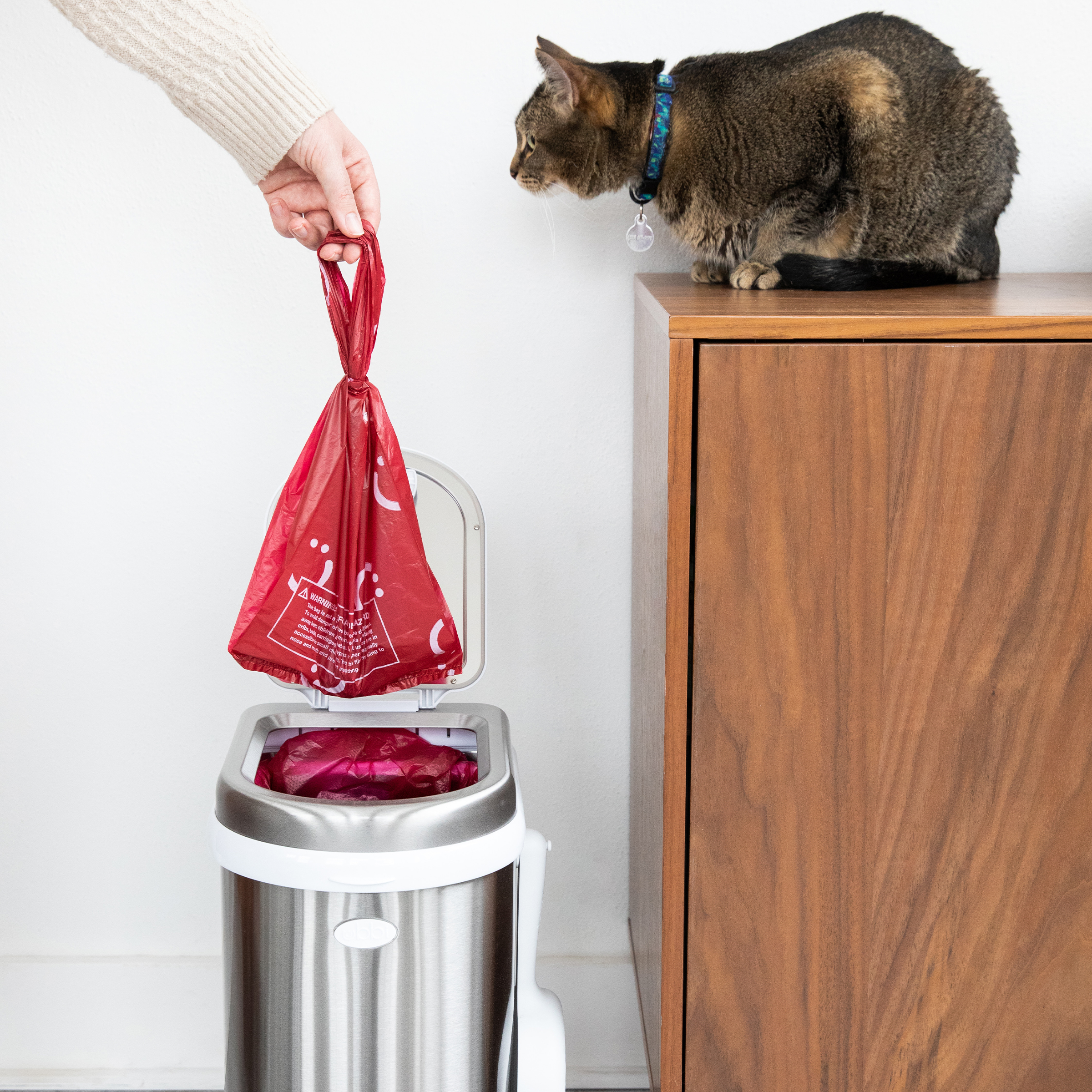 Pet Waste Sacks - 400 Count Red - 4