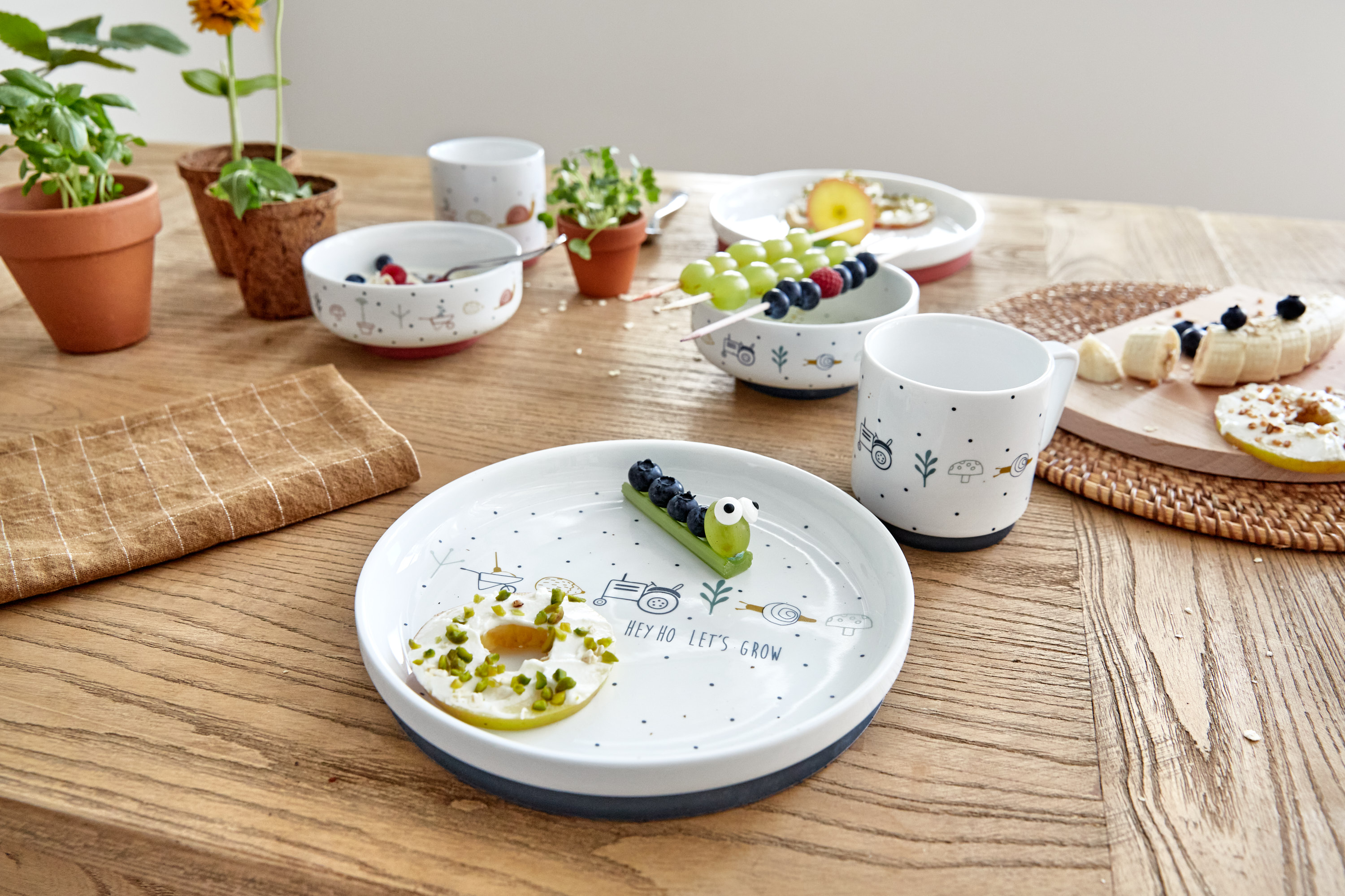 Lässig Dish Set Porcelain/Silicone Garden Explorer Tractor - 7
