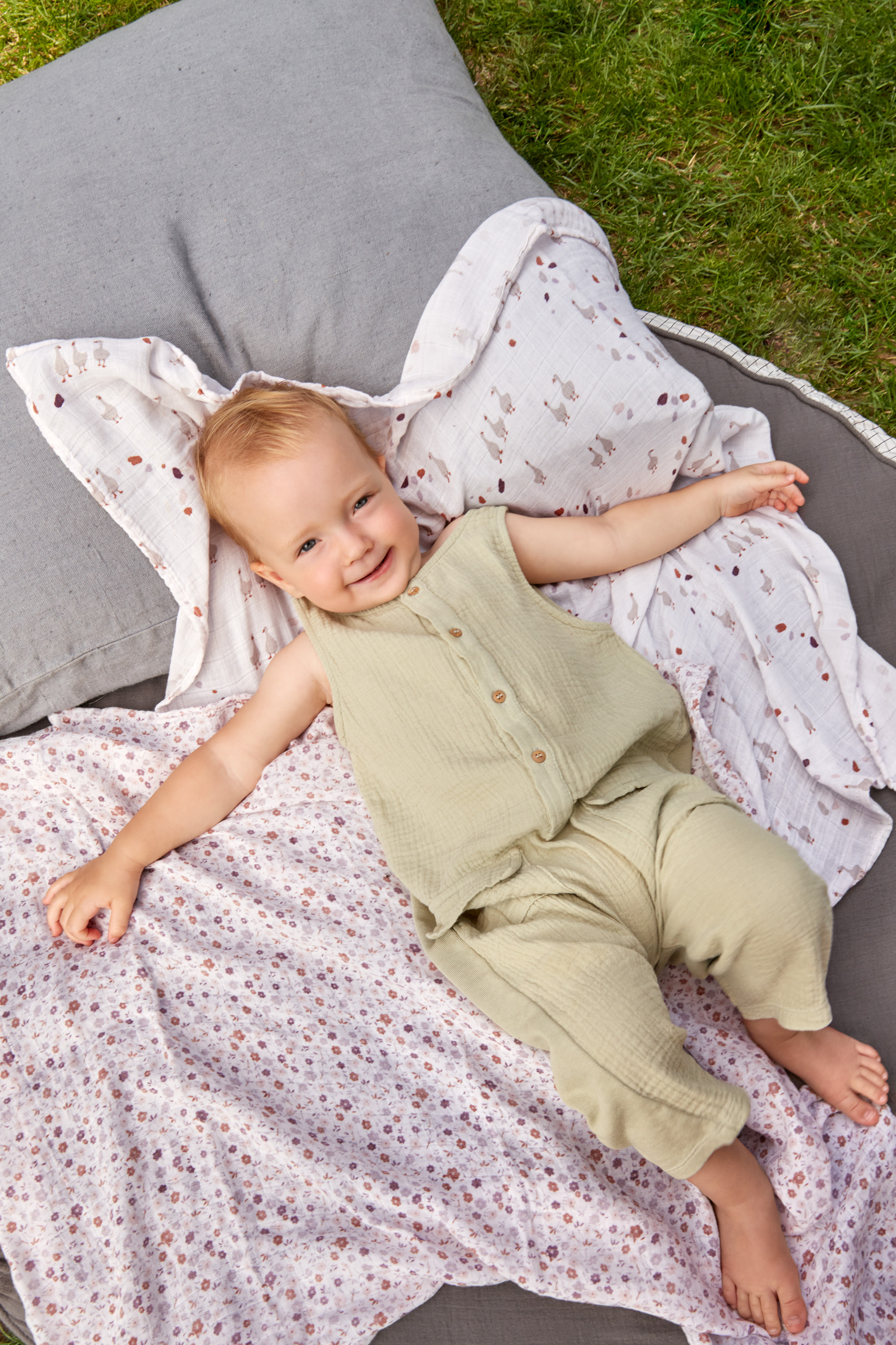 Lässig Heavenly soft Swaddle L - Tiny Farmer Flowers - 16
