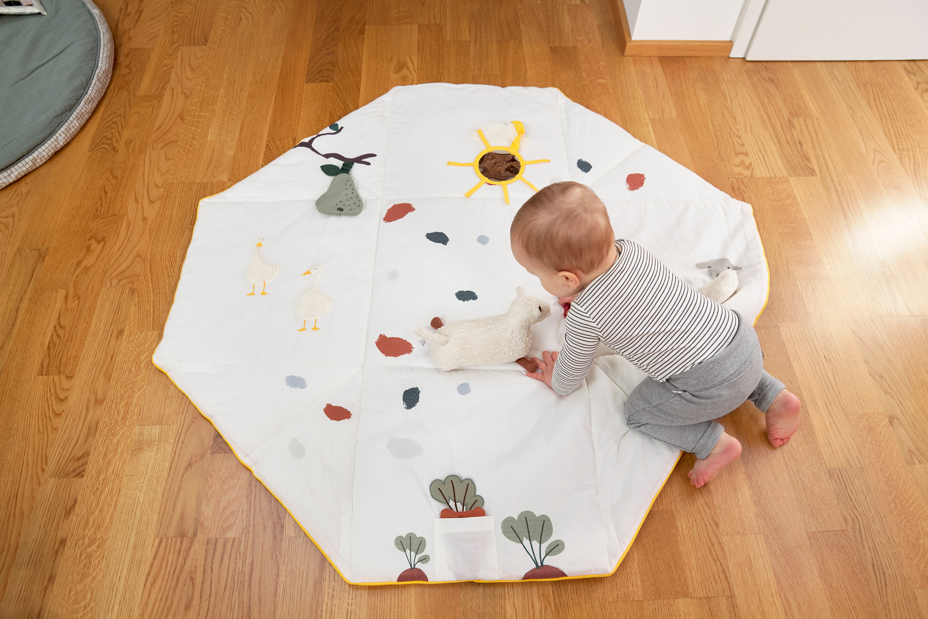 Lässig Activity Toy Blanket Tiny Farmer - 46