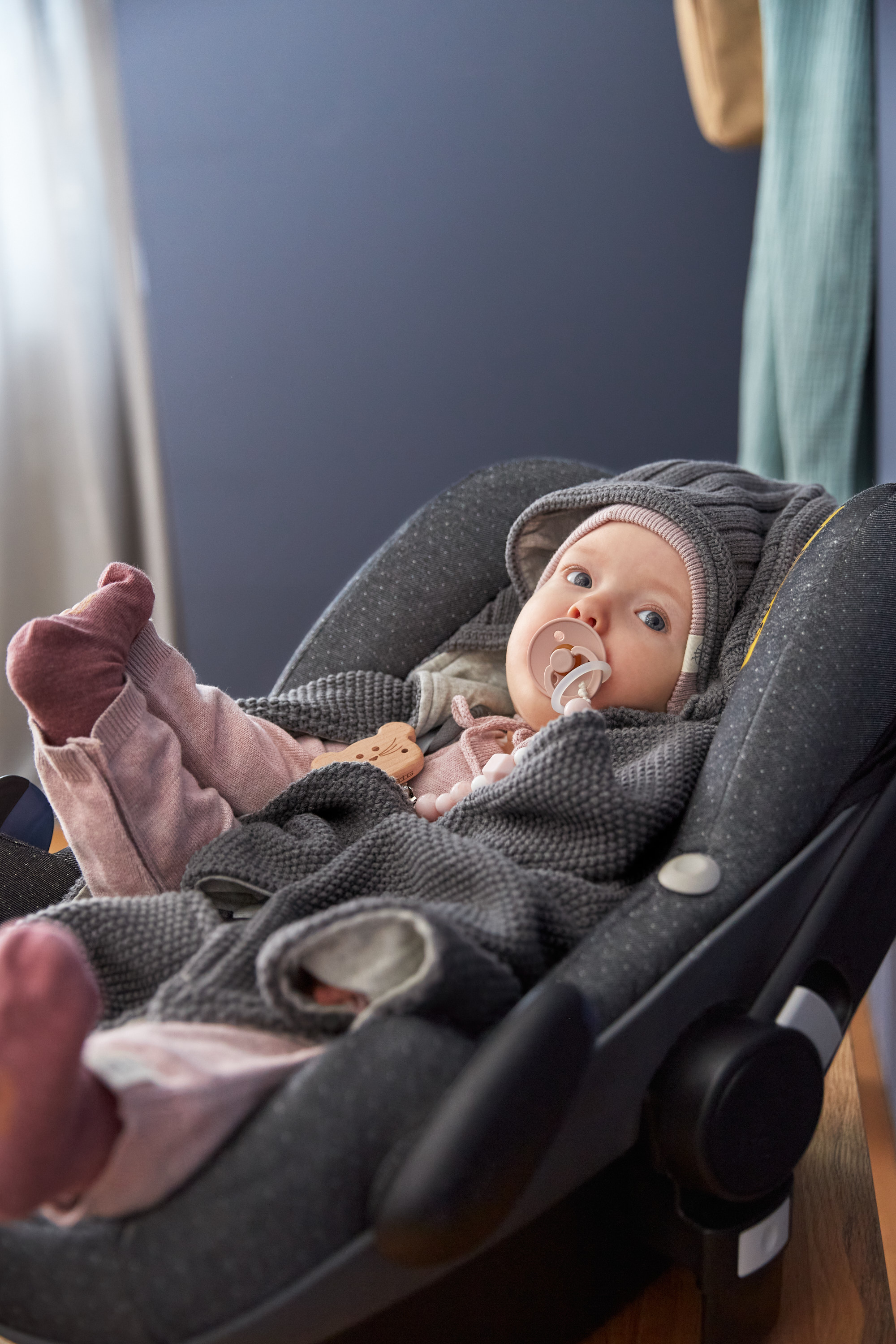 Lässig Knitted Blanket GOTS for Baby Seat Anthracite - 23