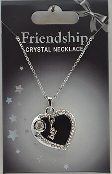 Halsband, Crystal friendship med bokstav