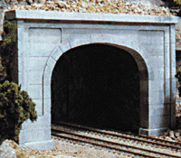 Tunnelportal för dubbelspår, b