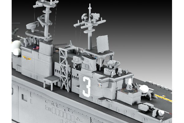 Assault Carrier USS Wasp Class 1/700 - 5