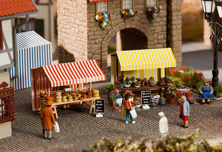 Wochenmarkt II Blumen- und Kä
