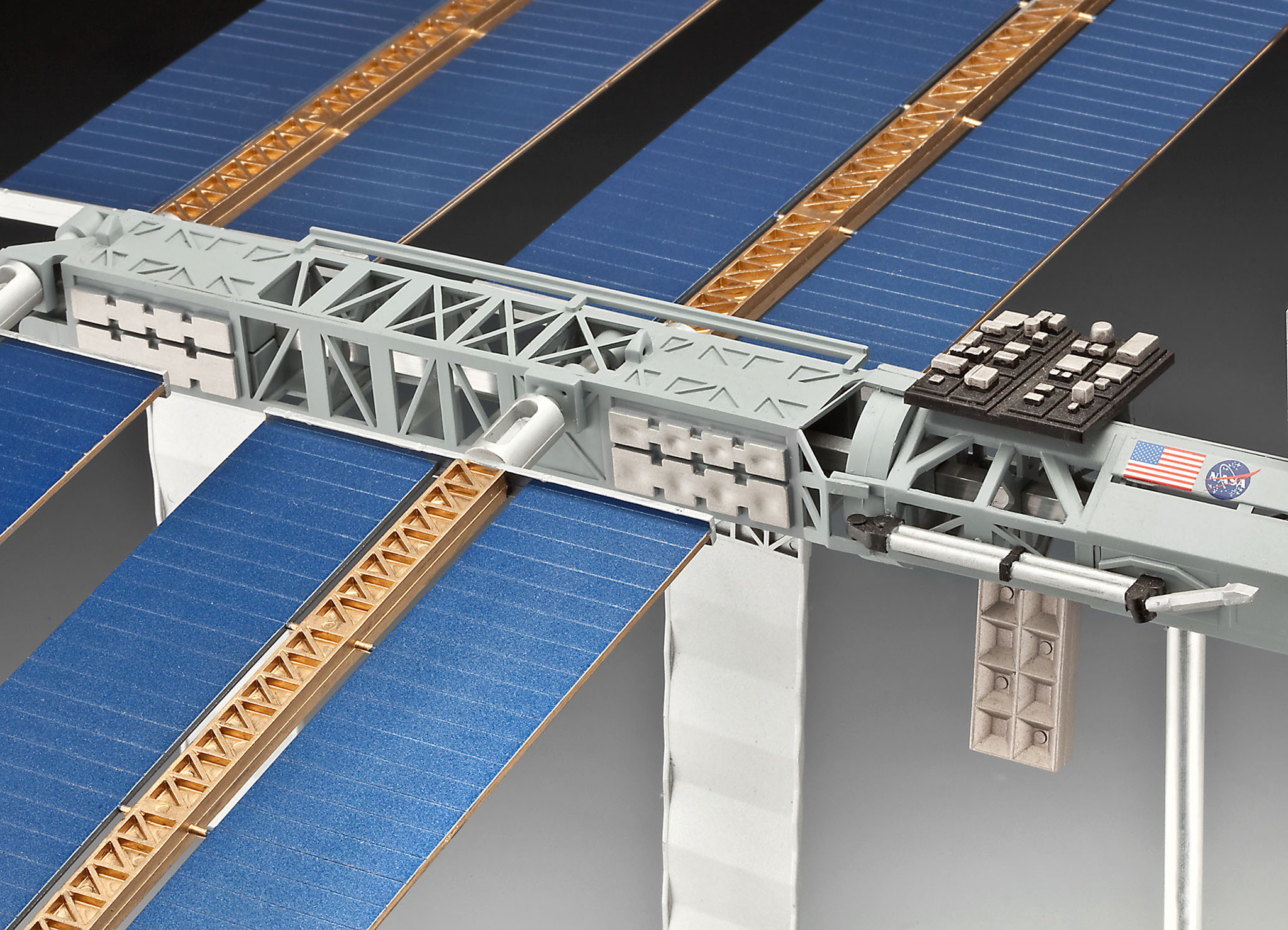 Model set: ISS platinium edition, 25th anniv. 1/144 - 4