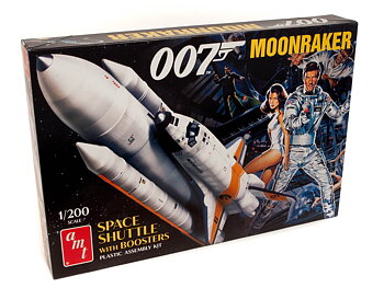Moonraker Rymdfärja med Boosters – James Bond 1/200