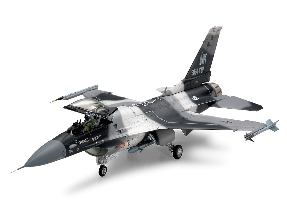 F-16C/N Aggressor/Adversary 1:48