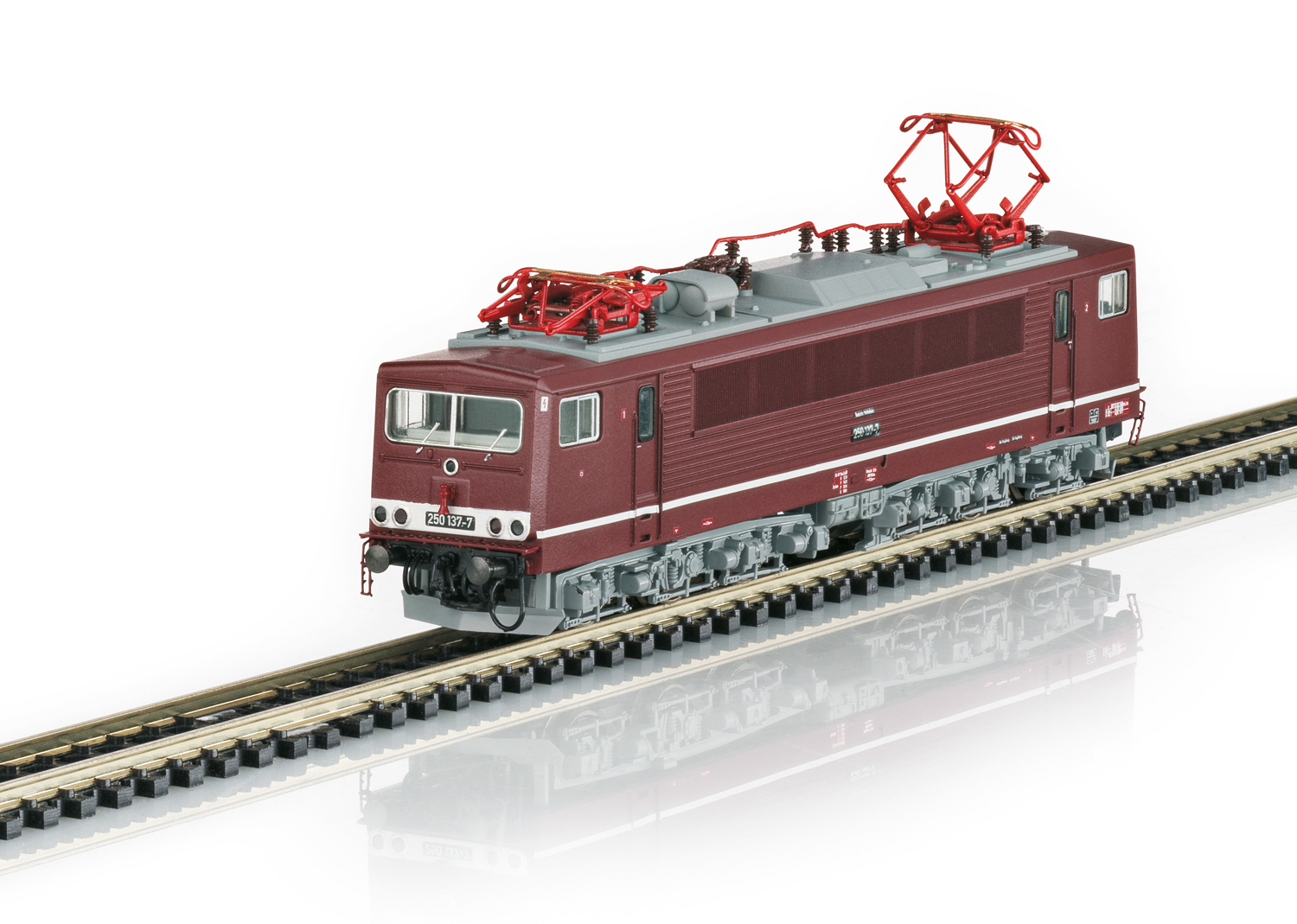 Ellok BR 250 DR - 2